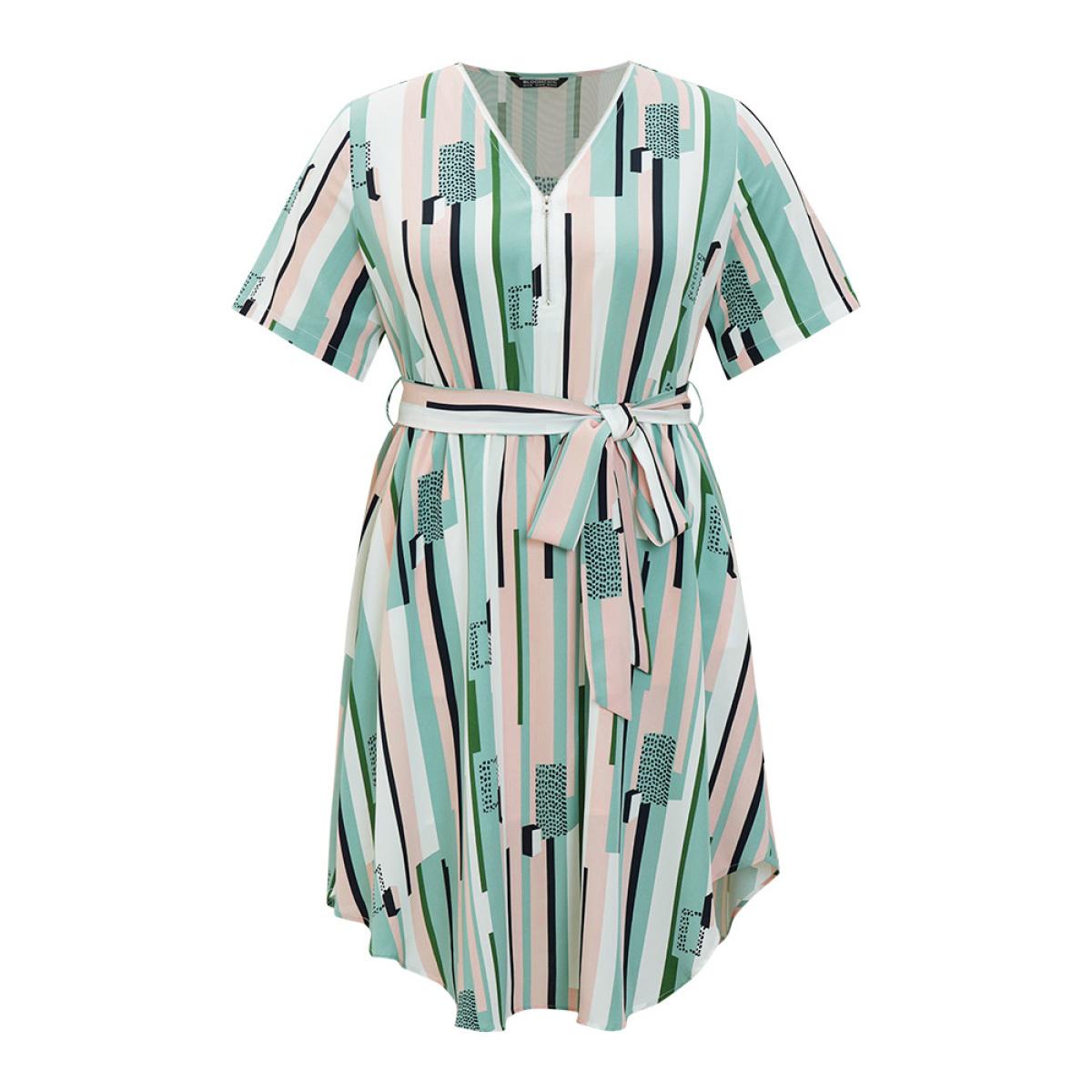 Plus Size Geometric Contrast Curved Hem Pocket Belt Zipper Dress Multicolor Women Office Lined V-neck Short sleeve Curvy Midi Dress BloomChic 14-16/1X Product Image