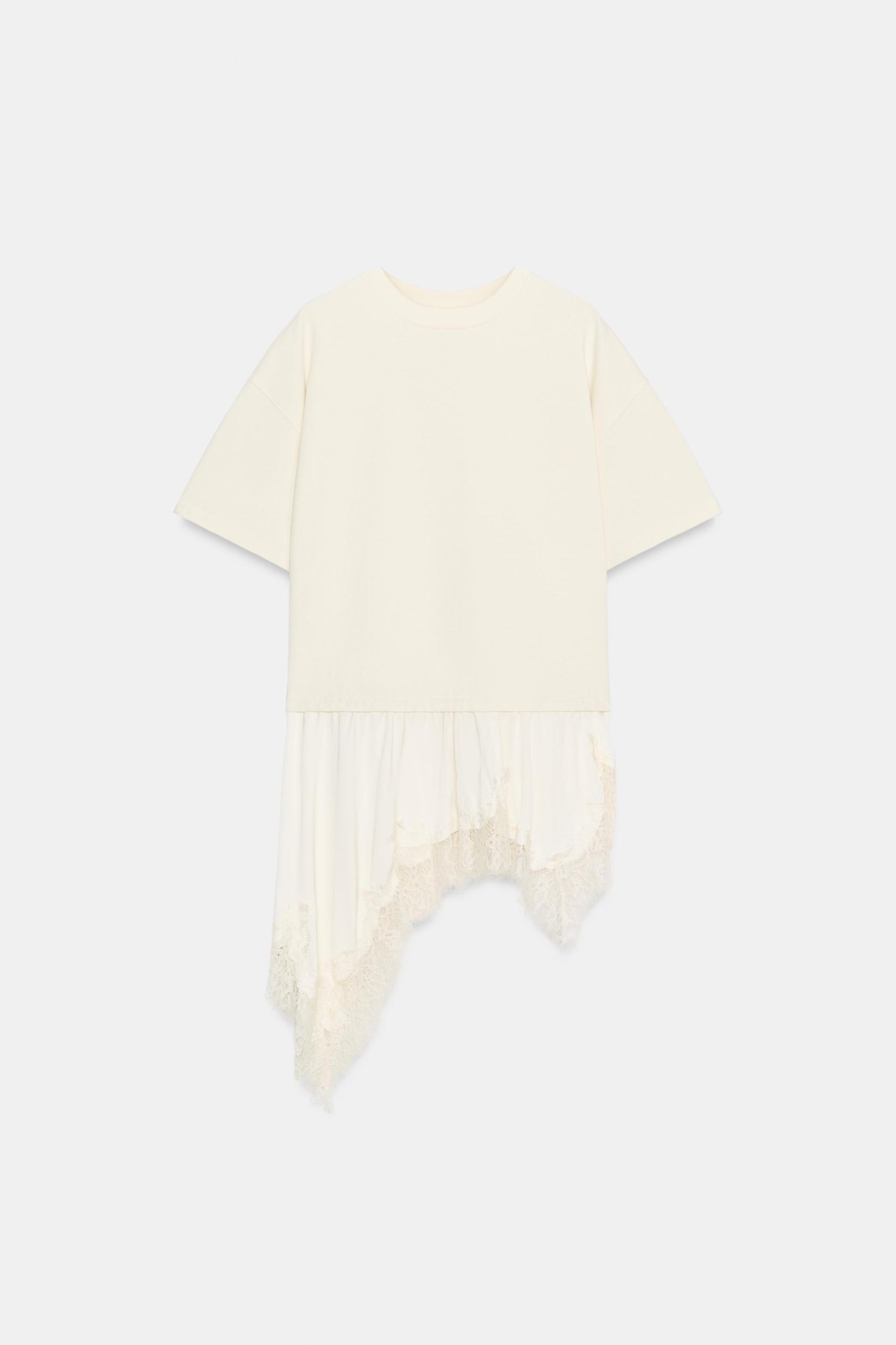 COMBINATION LACE T-SHIRT Product Image