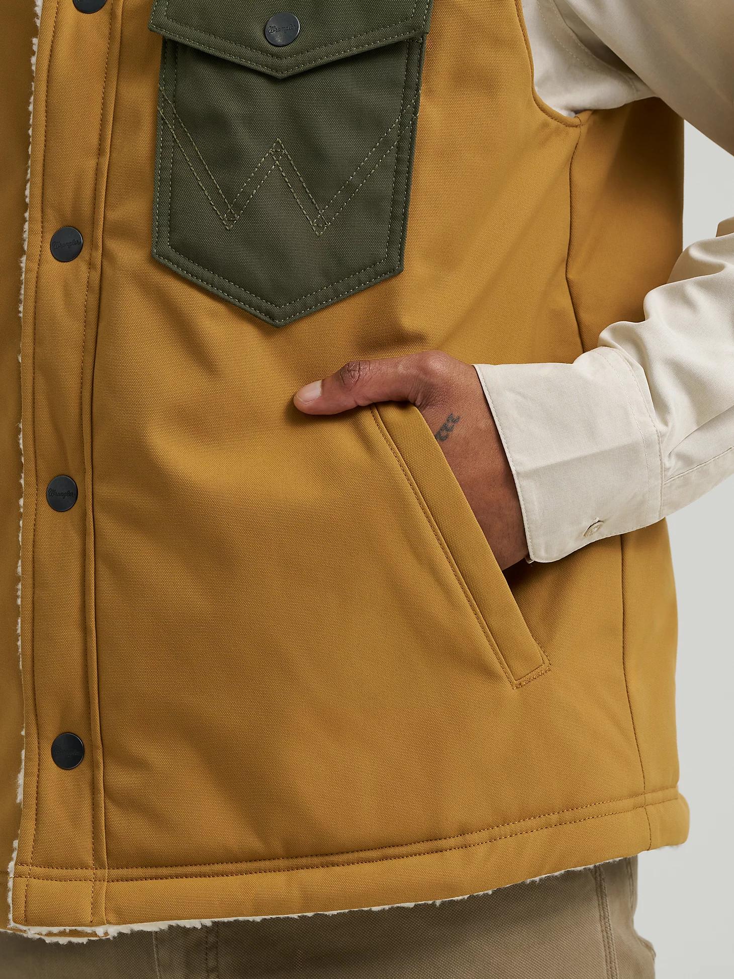 Wrangler All Terrain Gear Men's Tech Range Reversible Vest in Bistre Product Image