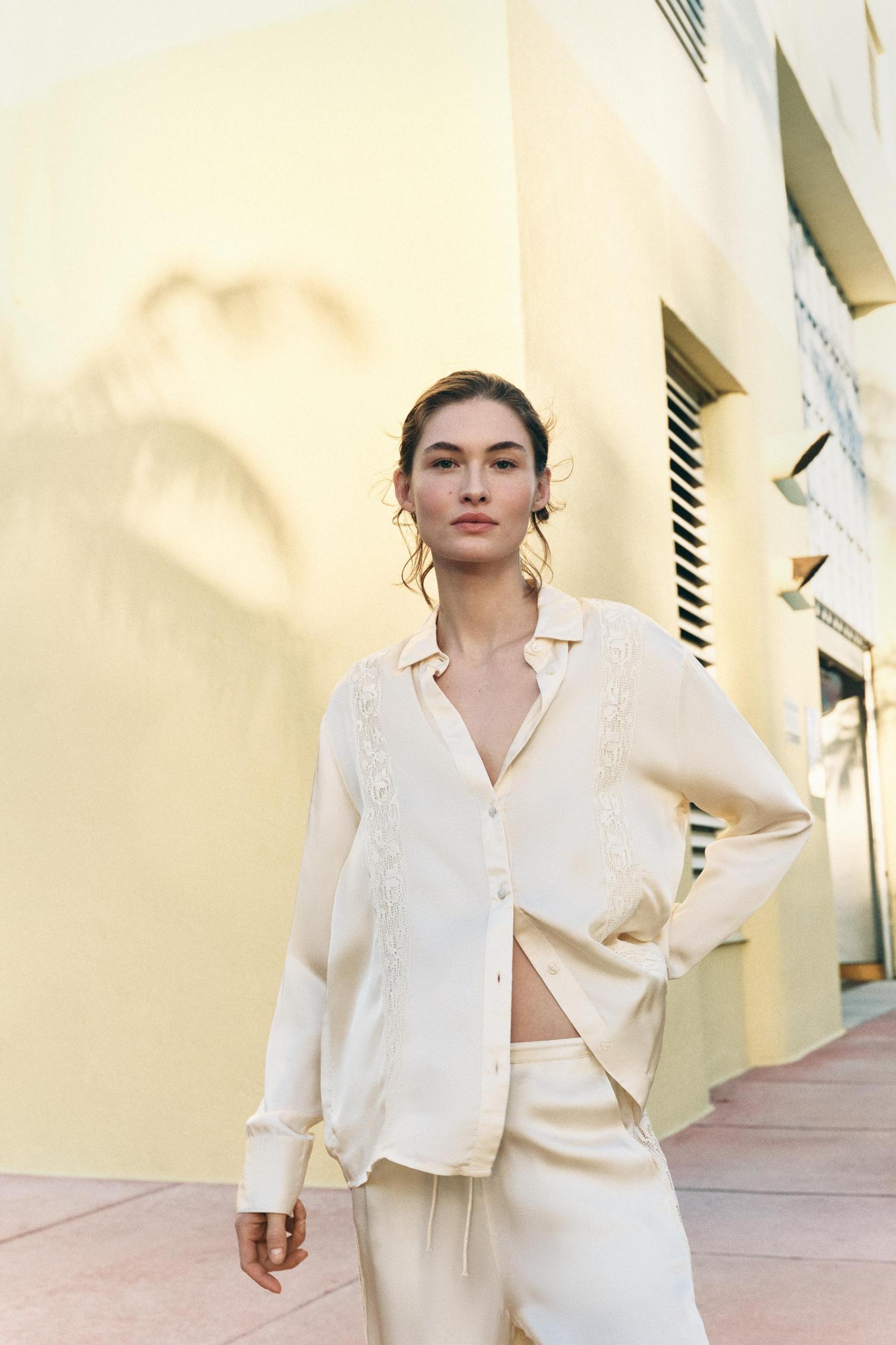 LACE SATIN BLOUSE Product Image