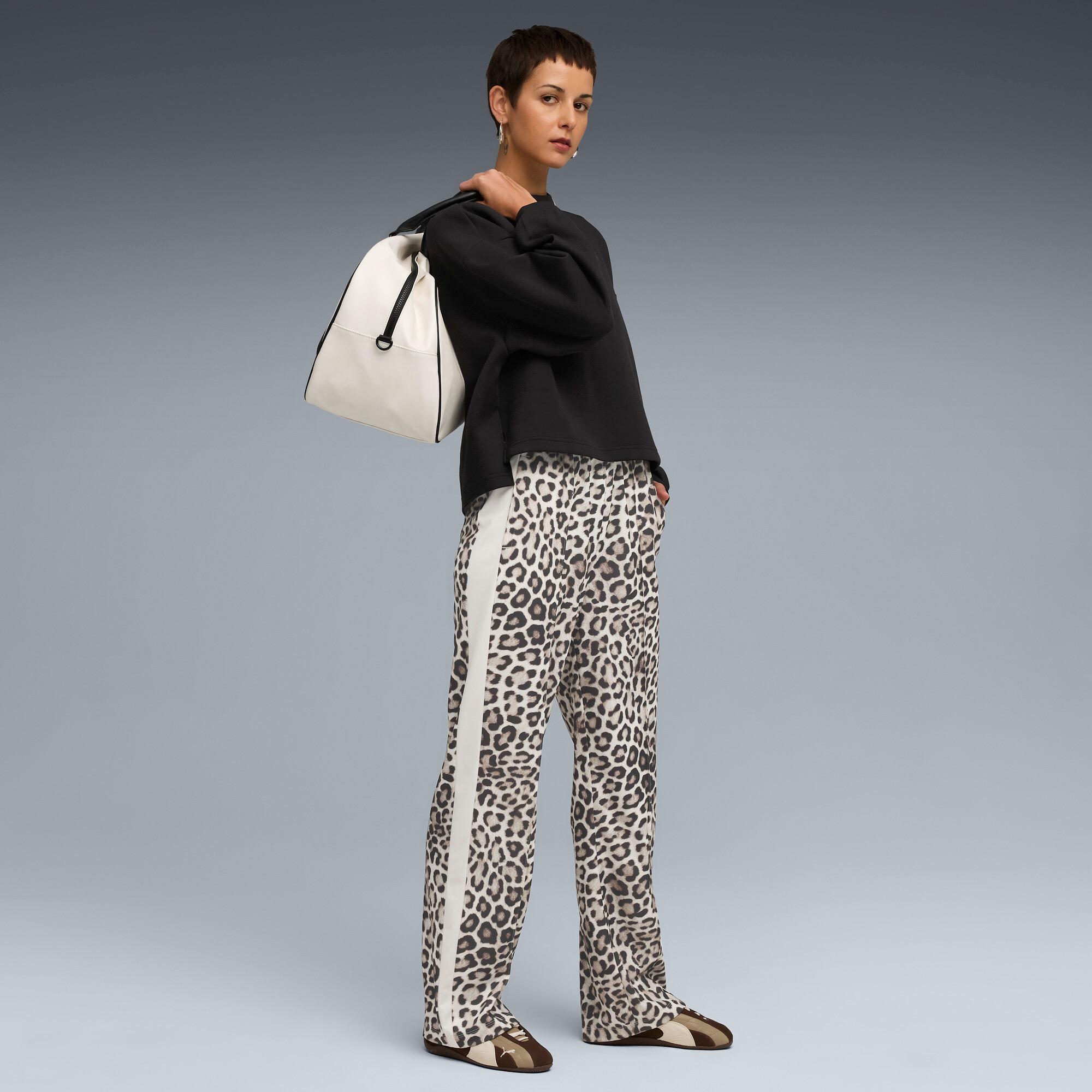 PUMA Wardrobe Essentials Women's Oversized Crew Neck Sweatshirt Product Image