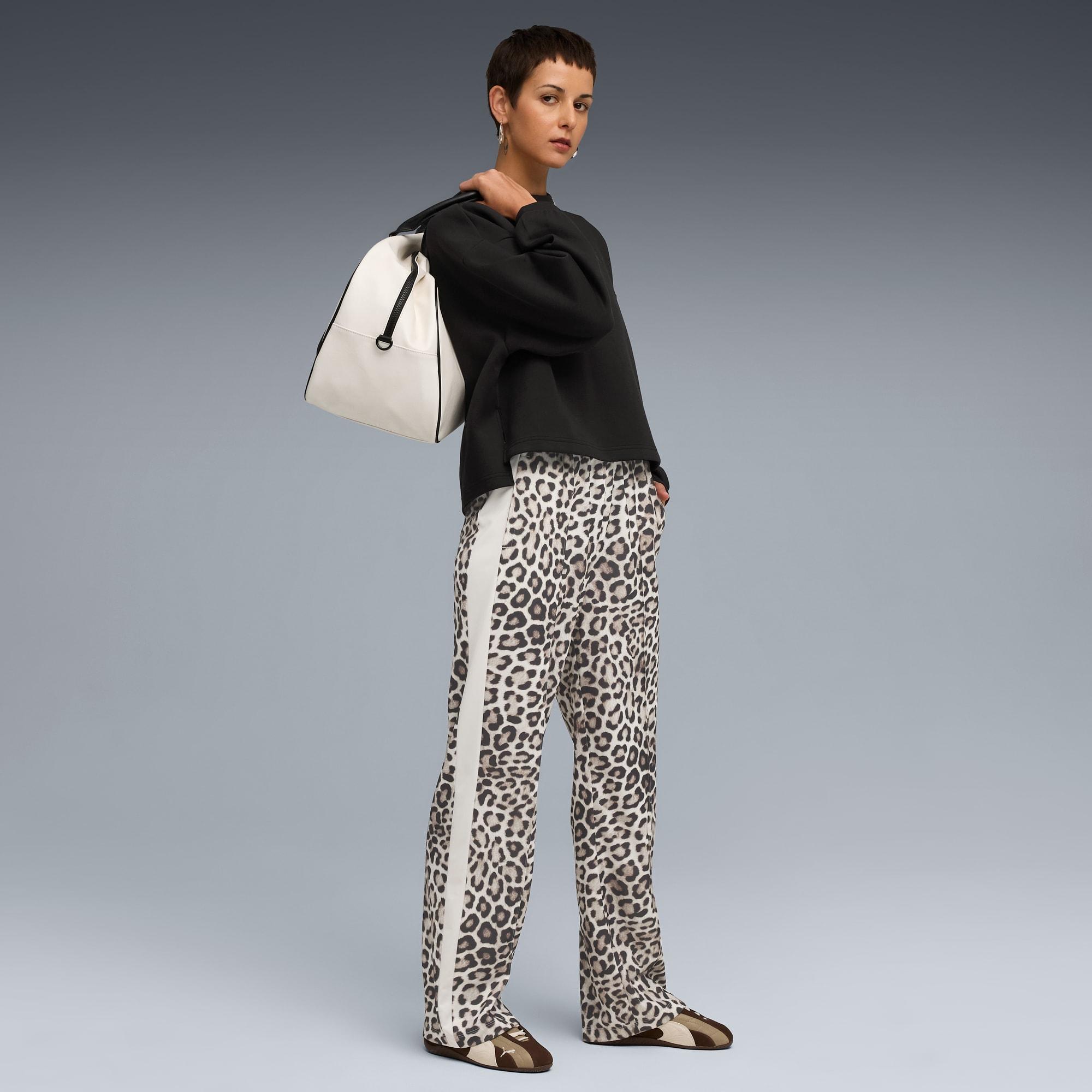 PUMA Wardrobe Essentials Women's Oversized Crew Neck Sweatshirt Product Image