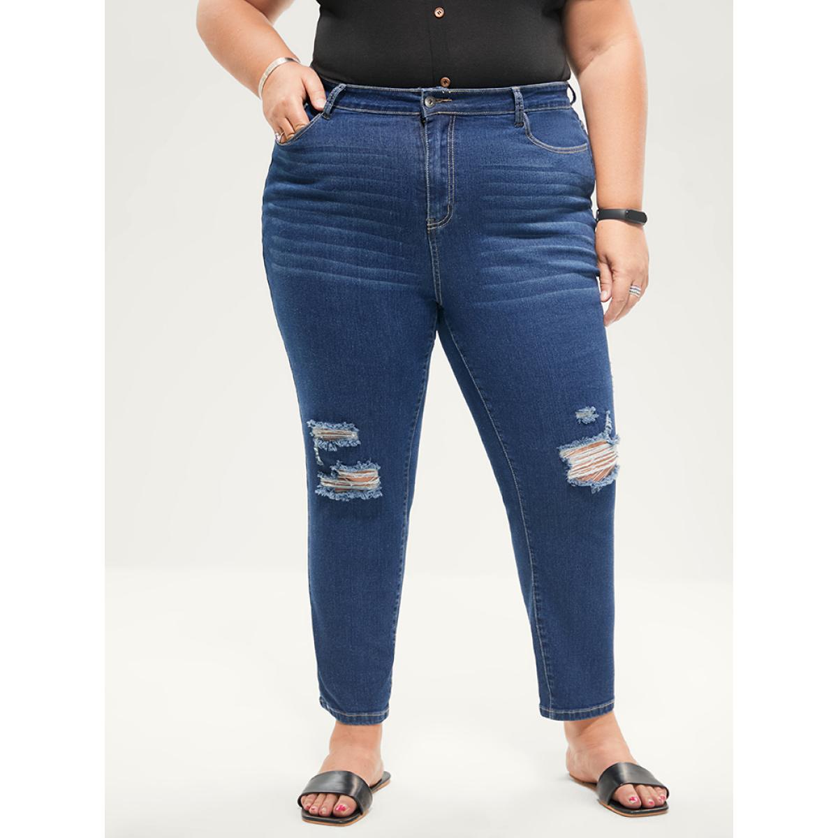 Plus Size Skinny Moderately Stretchy Mid Rise Medium Wash Pocket Jeans Women Blue Casual Plain Pocket Medium stretch Pocket Jeans BloomChic 10/M Product Image