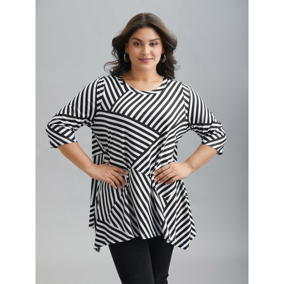 Plus Size Striped Arc Hem Round Neck T-Shirt Black Women Casual Contrast Round Neck Loose Everyday T-shirts BloomChic 12/L Product Image