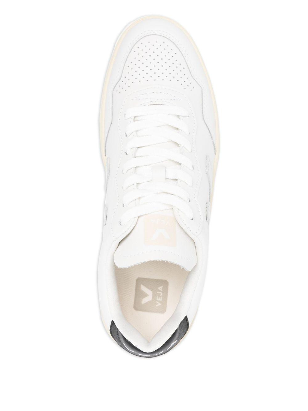 V-90 sneakers Product Image