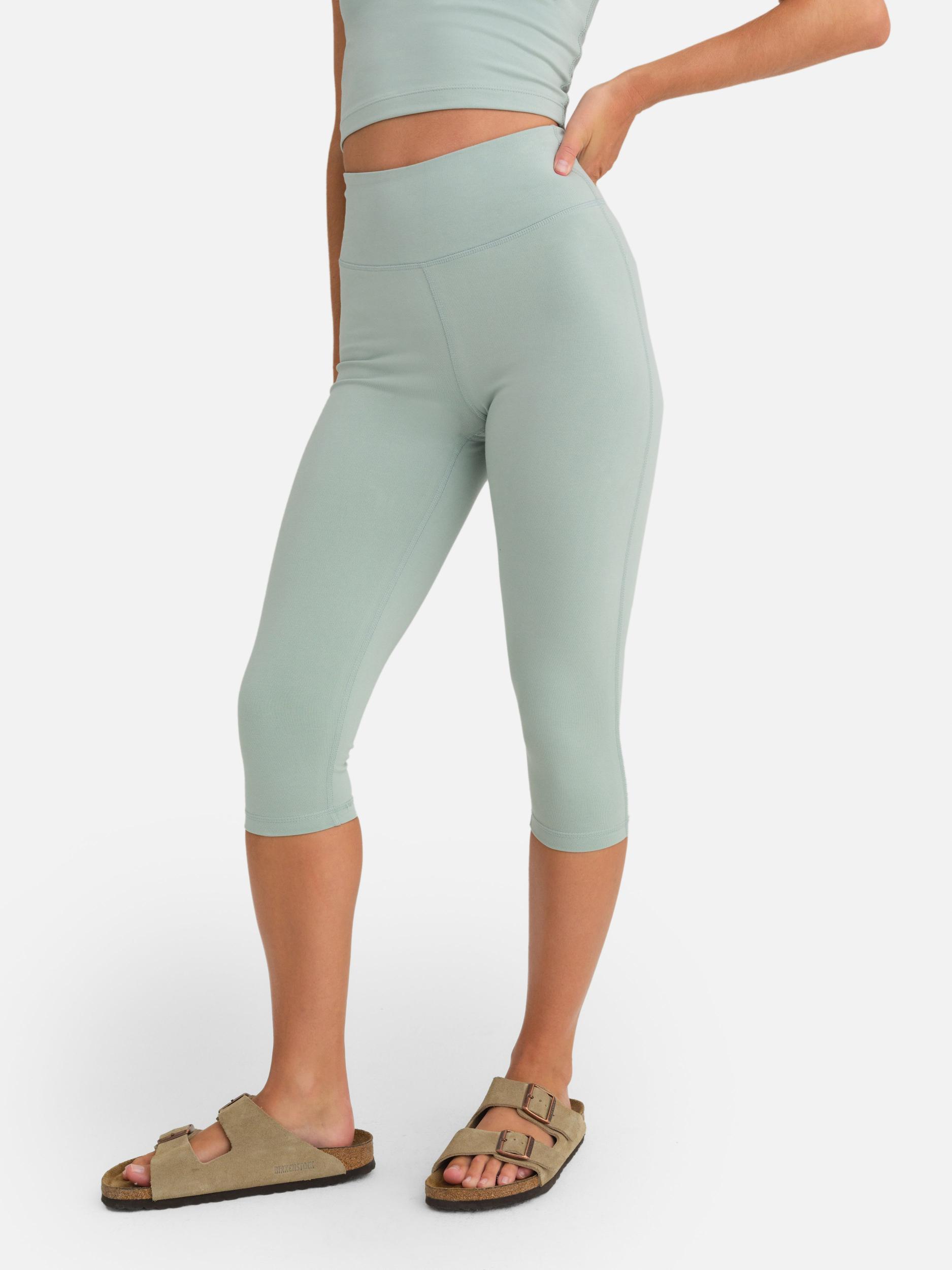 Organic Stretch Capri Female Product Image
