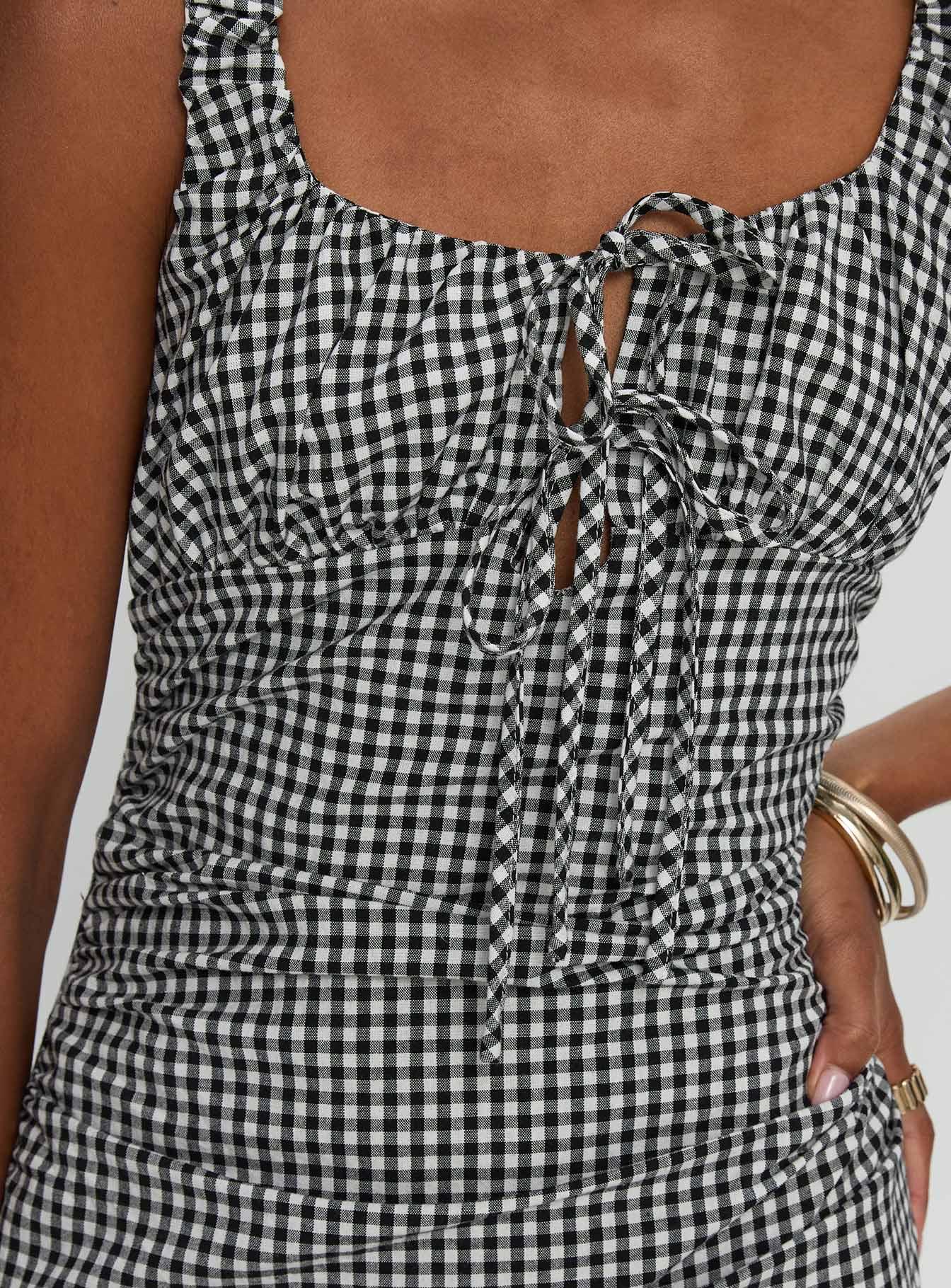 Roundtrip Maxi Dress Black / White Product Image