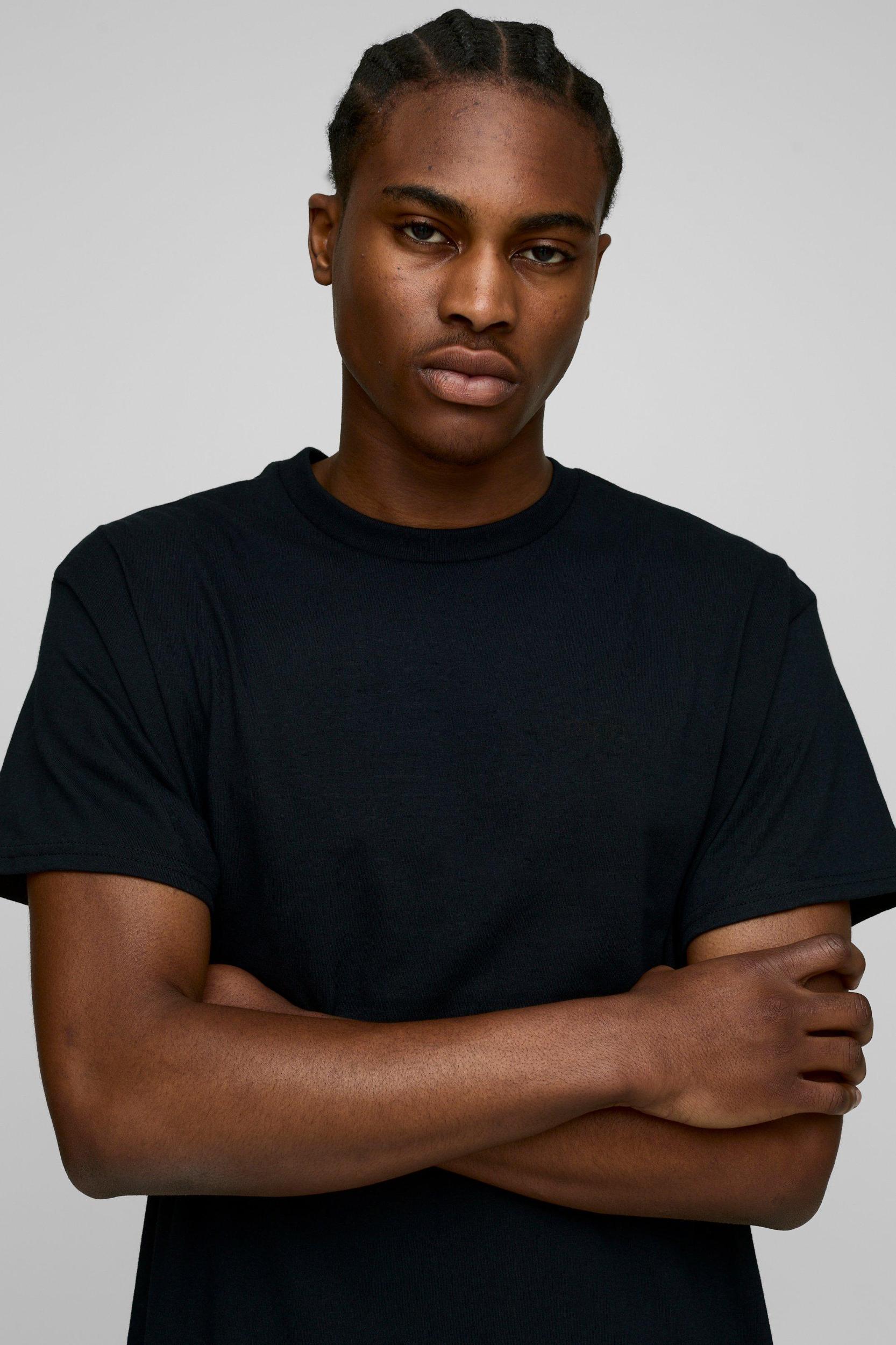 MAN. Basic Crew Neck T-shirt | boohooMAN USA Product Image