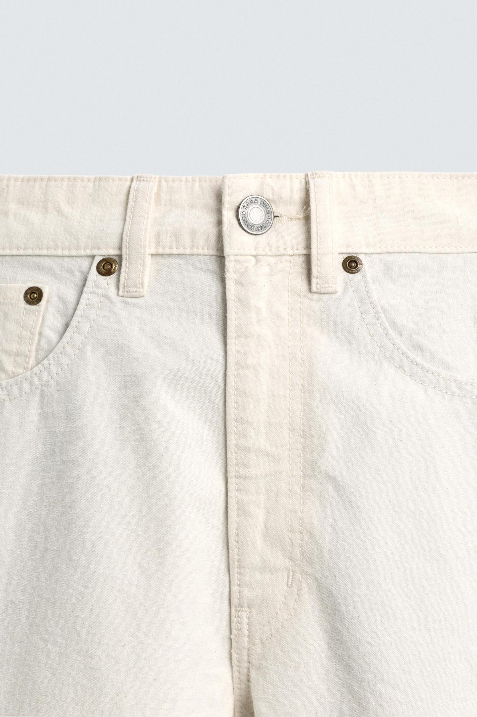 LOOSE FIT JEANS Product Image