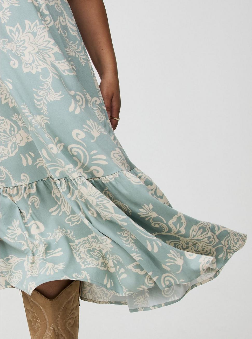 Midi Puff-Sleeve Tiered Dress Product Image