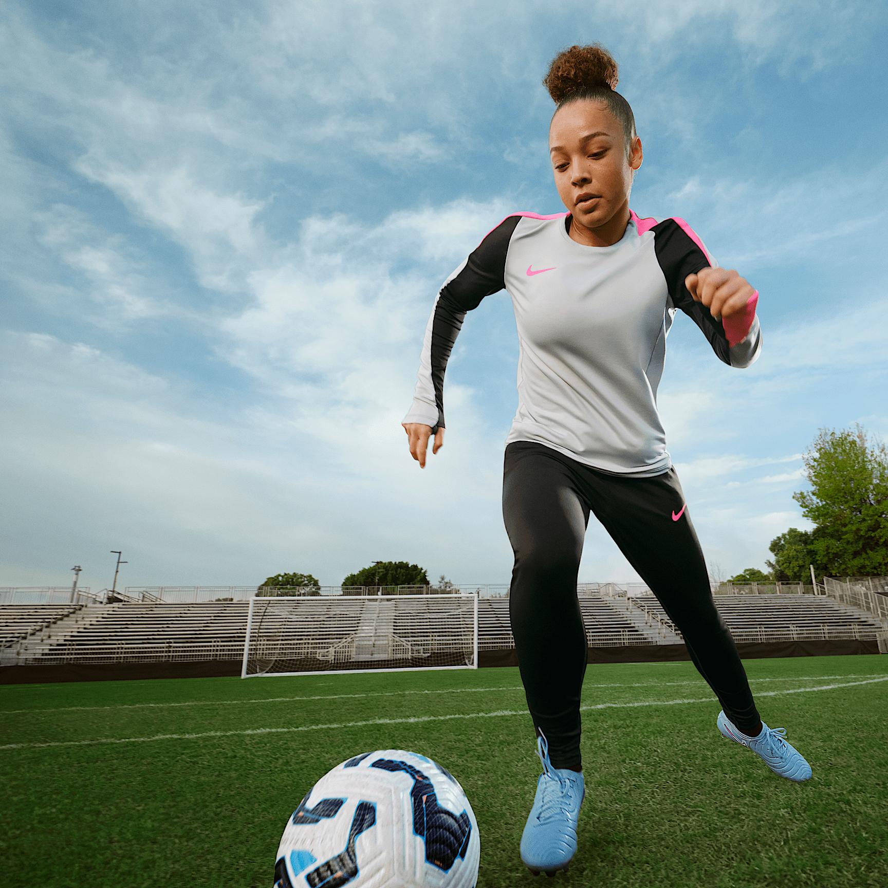 Nike Women's Strike Dri-FIT Crew-Neck Soccer Top Product Image