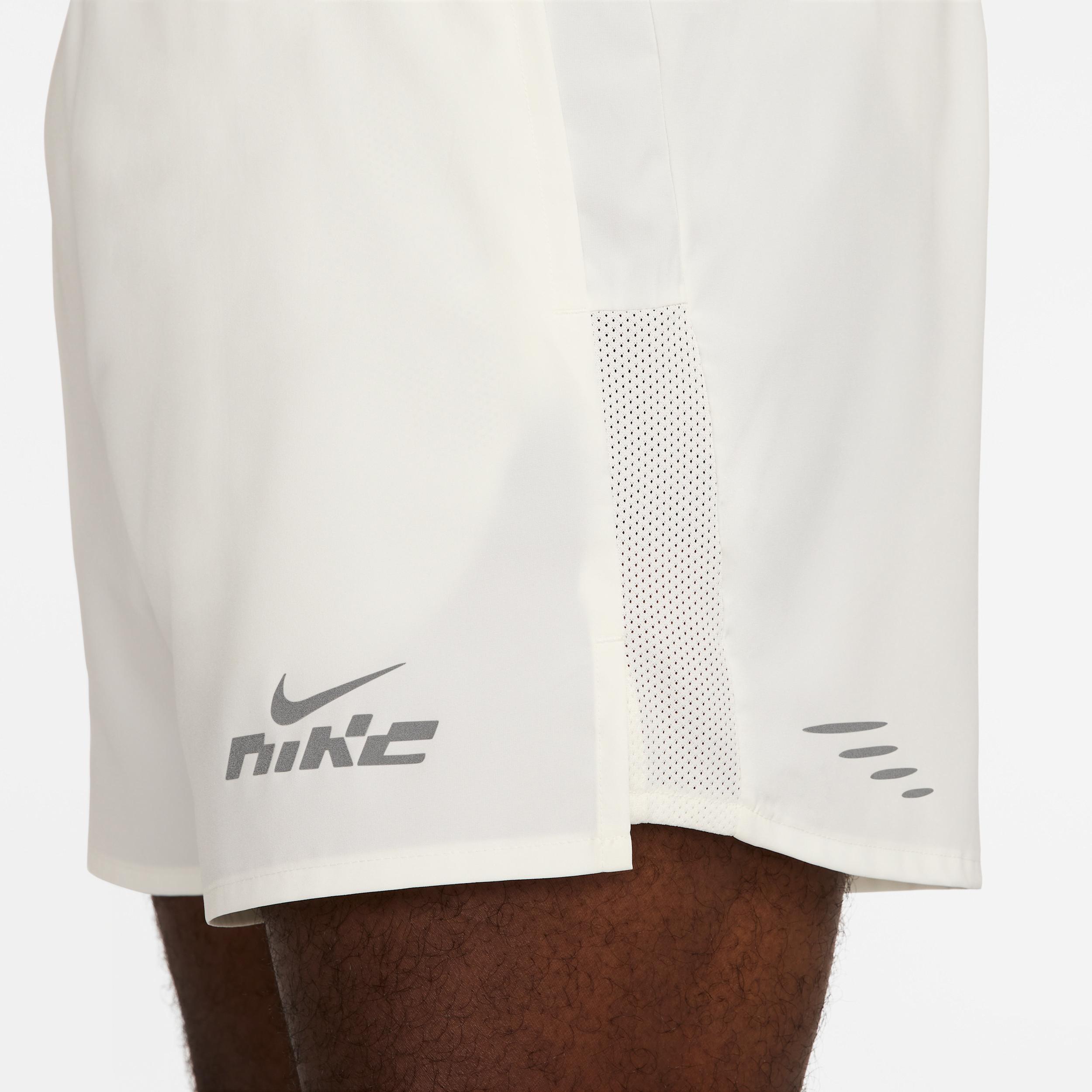 Nike Men's Challenger Flash Dri-FIT 5" Brief-Lined Running Shorts Product Image