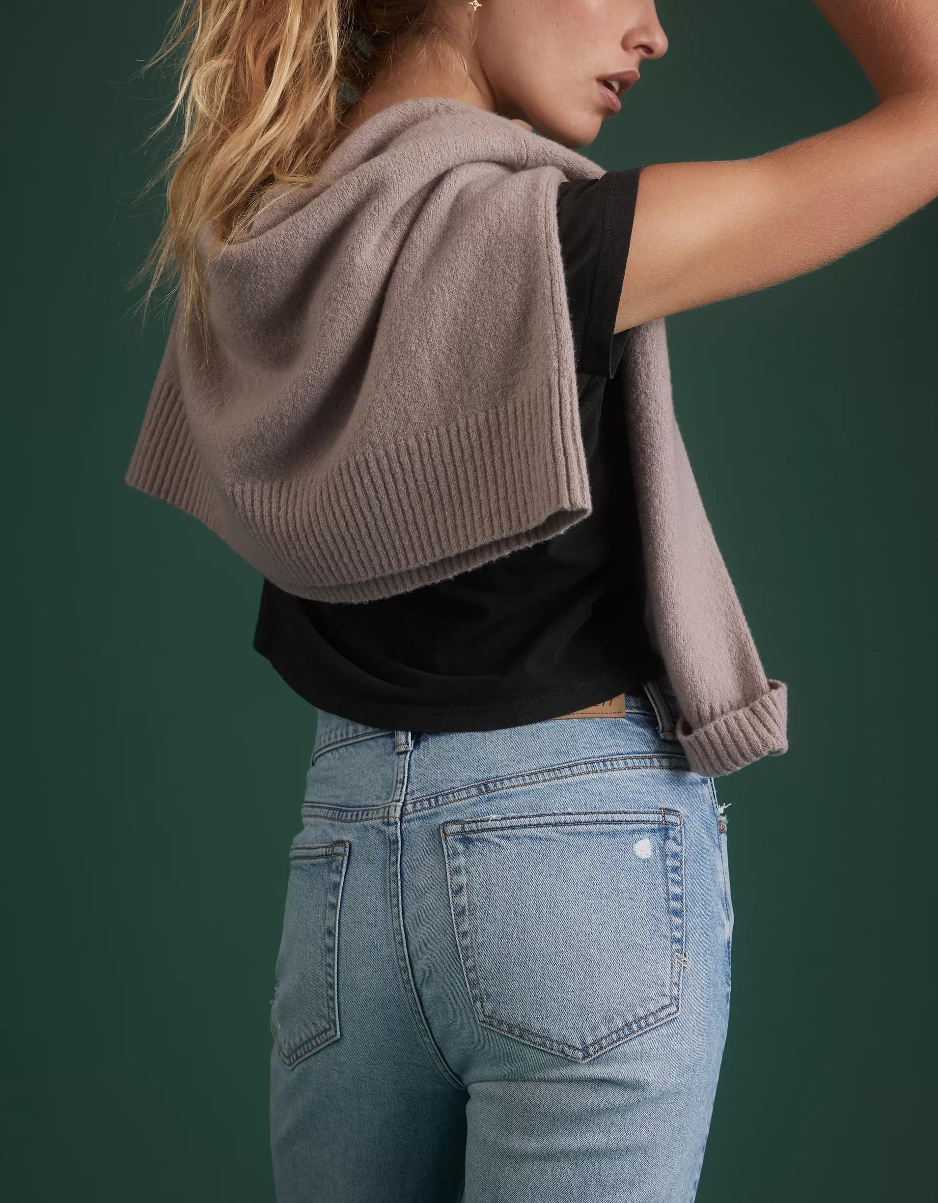 AE77 Premium Straight Crop Jean Product Image