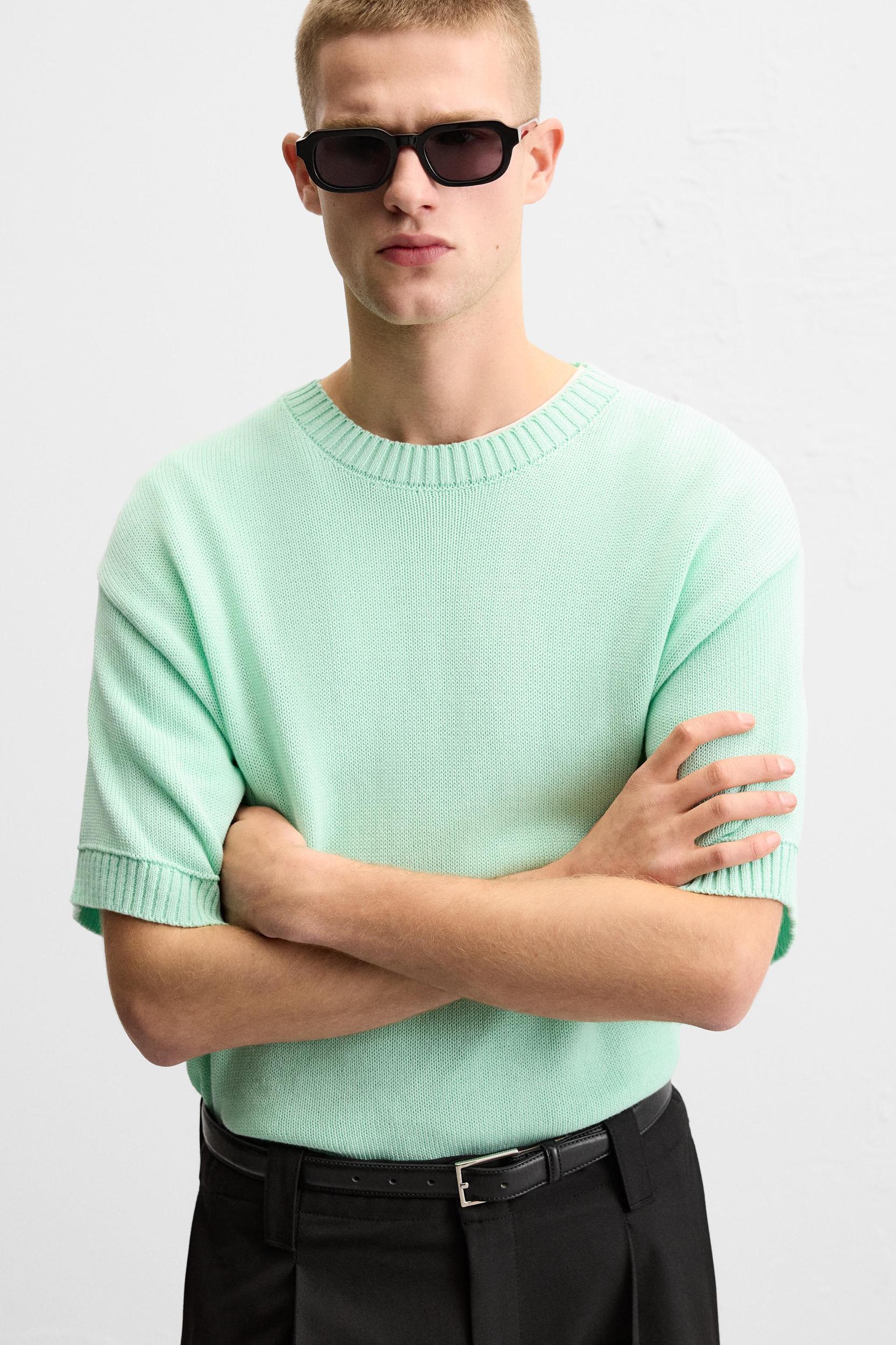 STRUCTURED KNIT T-SHIRT Product Image