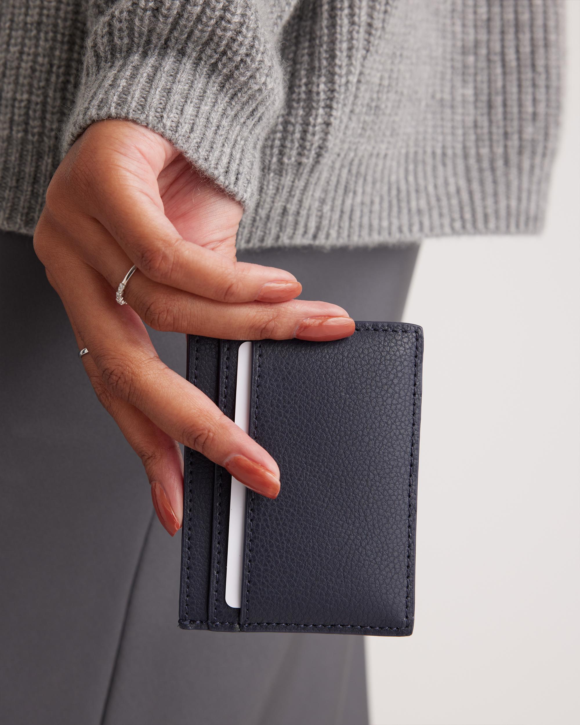 Quince | Women's Italian Leather Slim Card Case Product Image