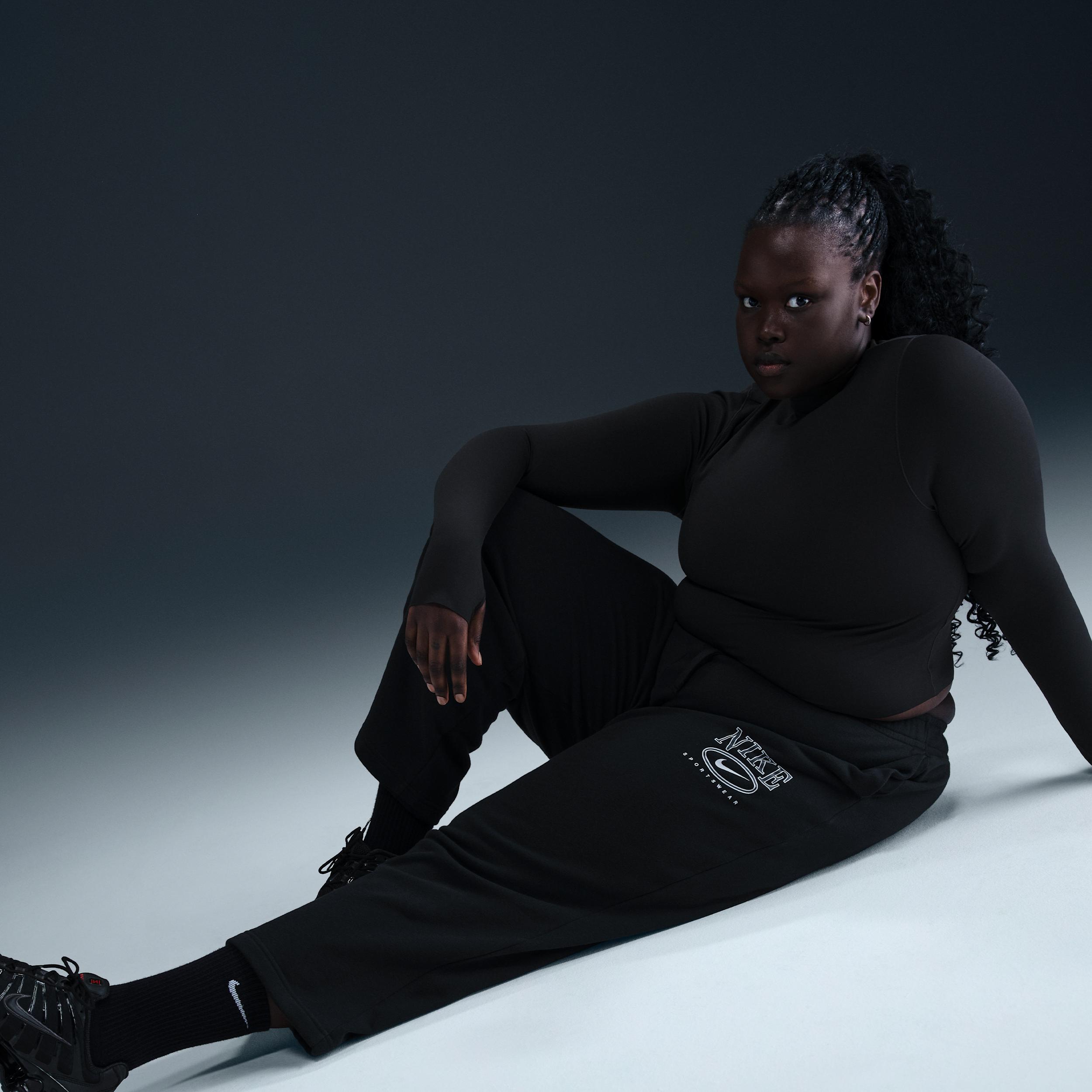 Women's Nike Sportswear Club Fleece Mid-Rise Wide-Leg Graphic Pants (Plus Size) Product Image