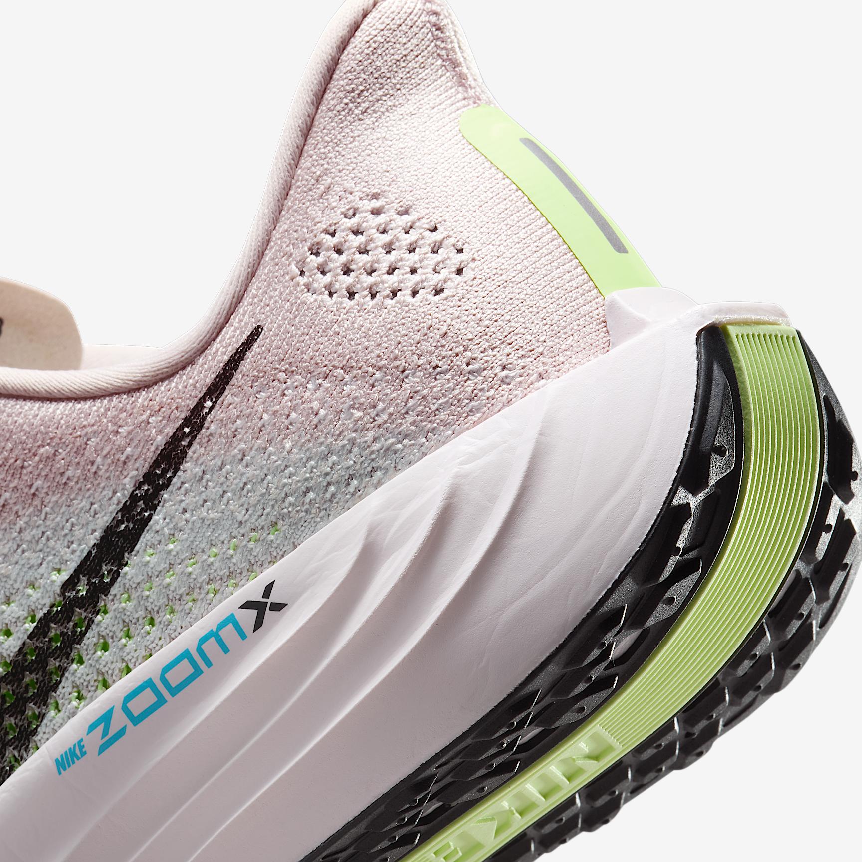 Nike Womens Pegasus Plus Road Running Shoes | IH6352-602 Product Image