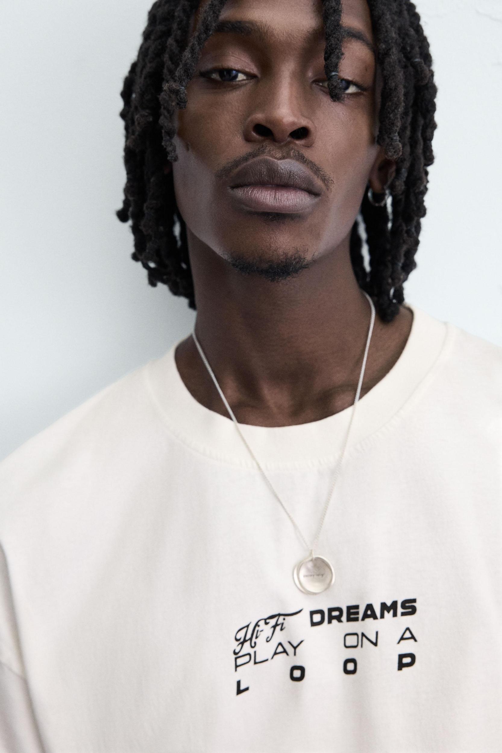 PRINTED GRAPHIC T-SHIRT Product Image