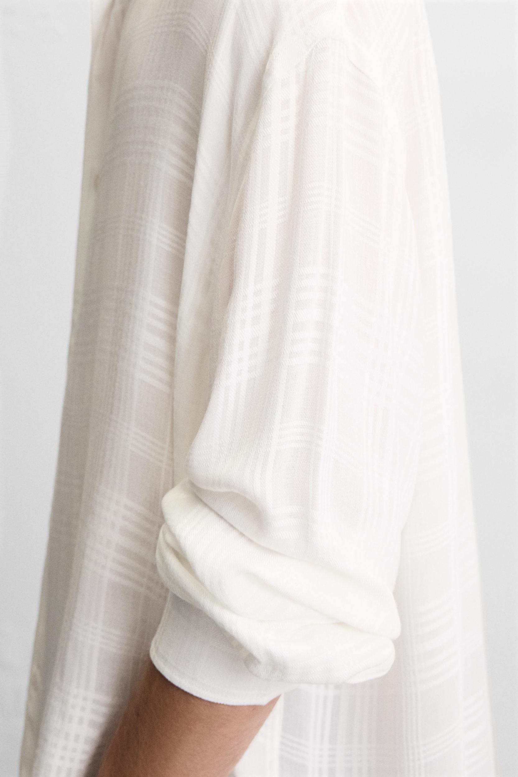 CHECKERED JACQUARD SHIRT Product Image