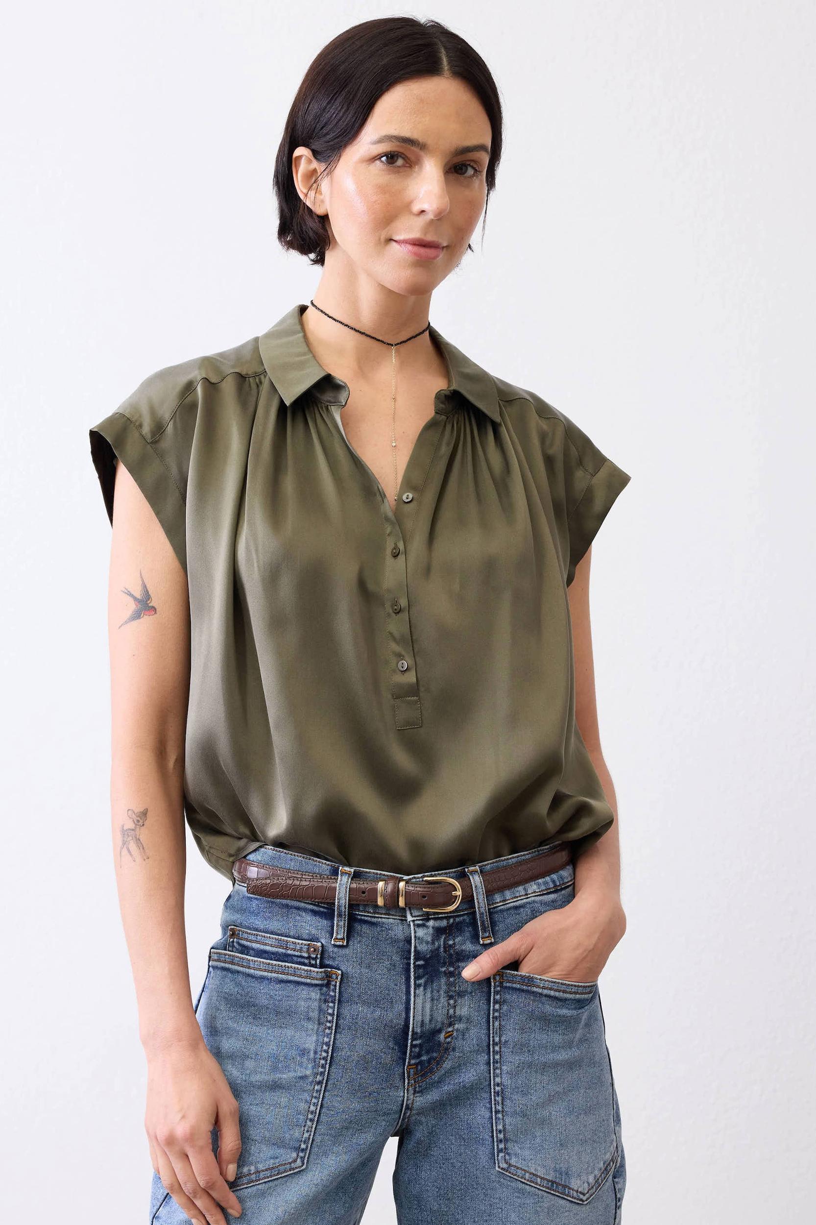 The Ruti Signature Belt Product Image