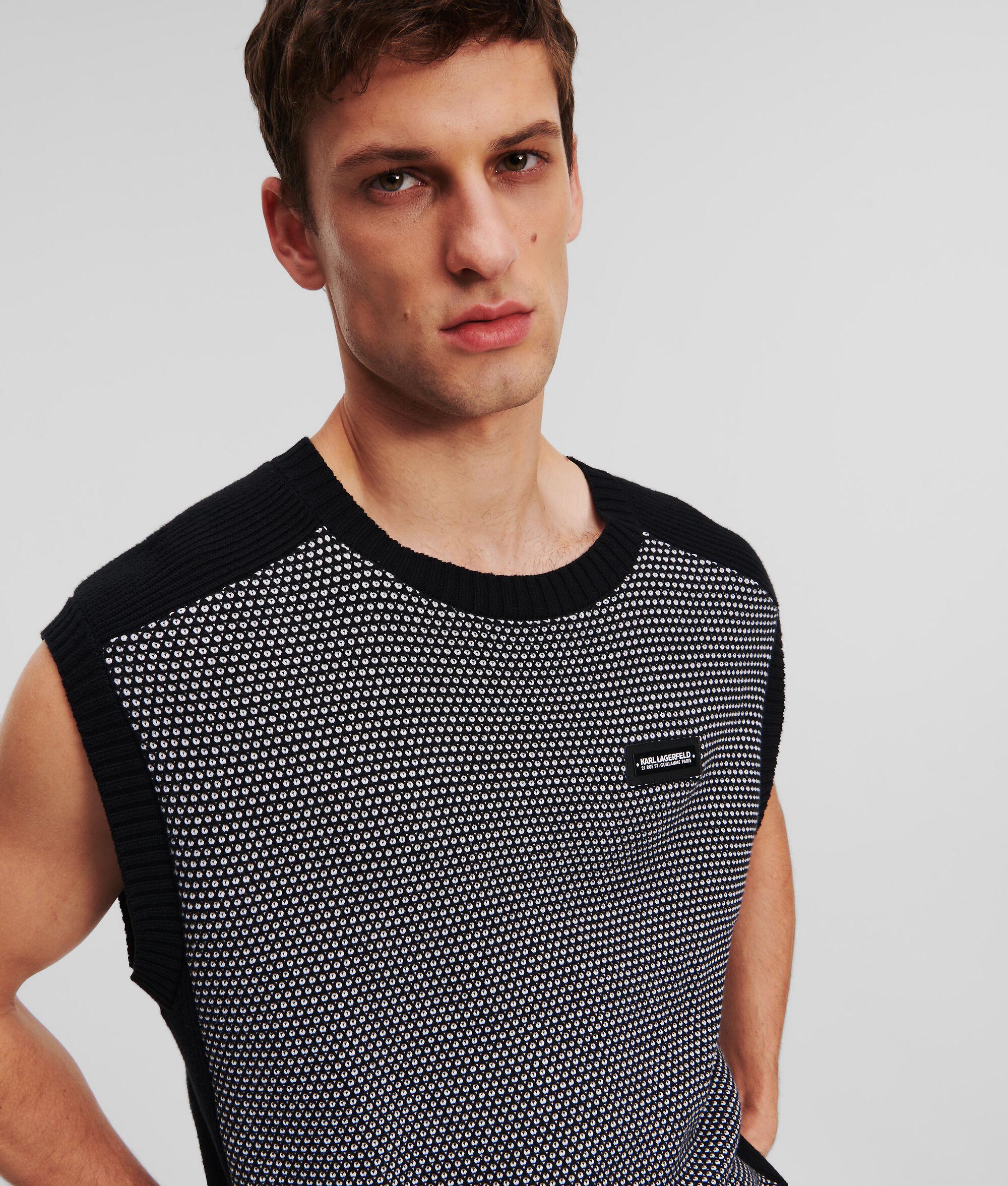 KNITTED VEST Product Image