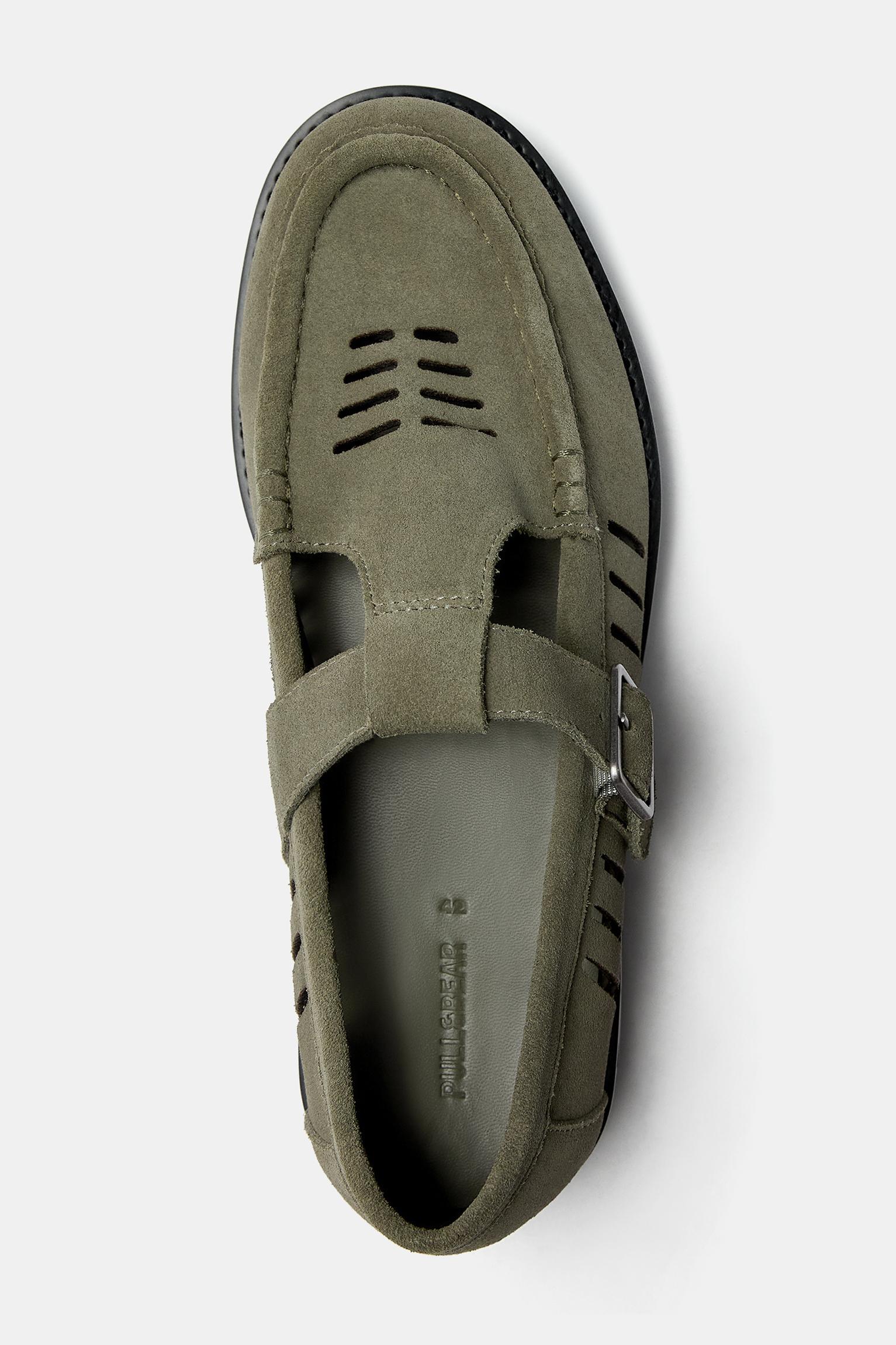 Leather shoes with buckle Product Image