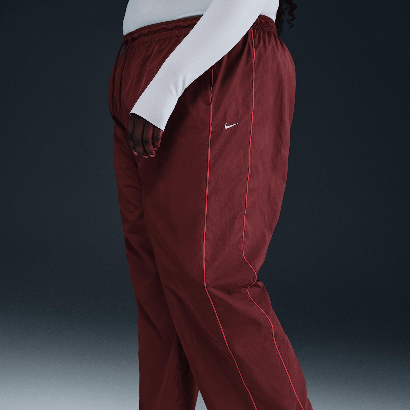 Nike Women's Windrunner High-Waisted Woven Open-Hem Pants (Plus Size) Product Image