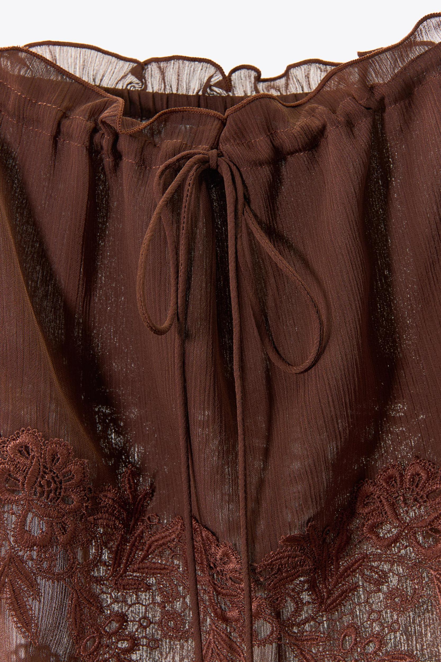 LACE STRAP TOP Product Image