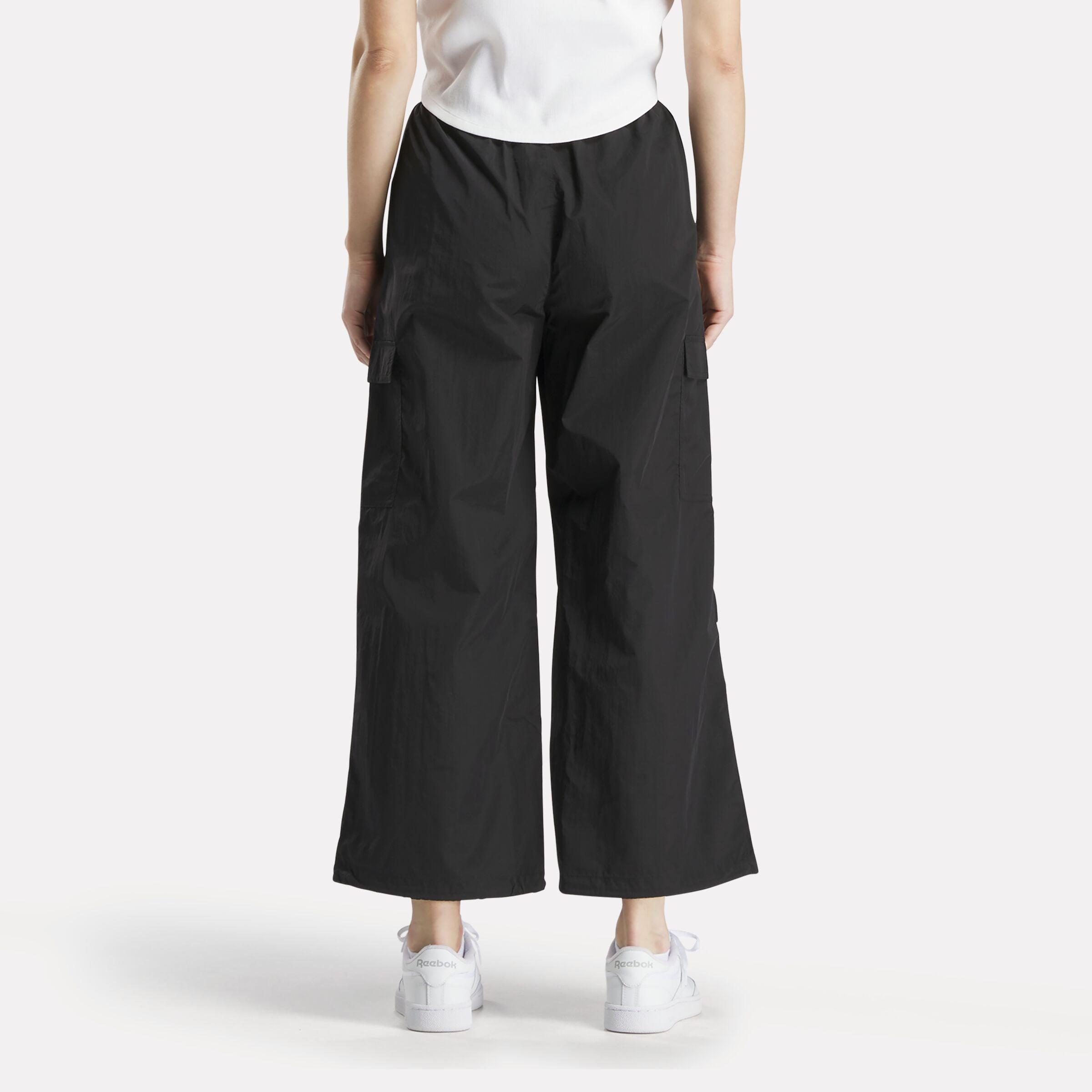 Women's Studio Style Cargo Pants Female Product Image