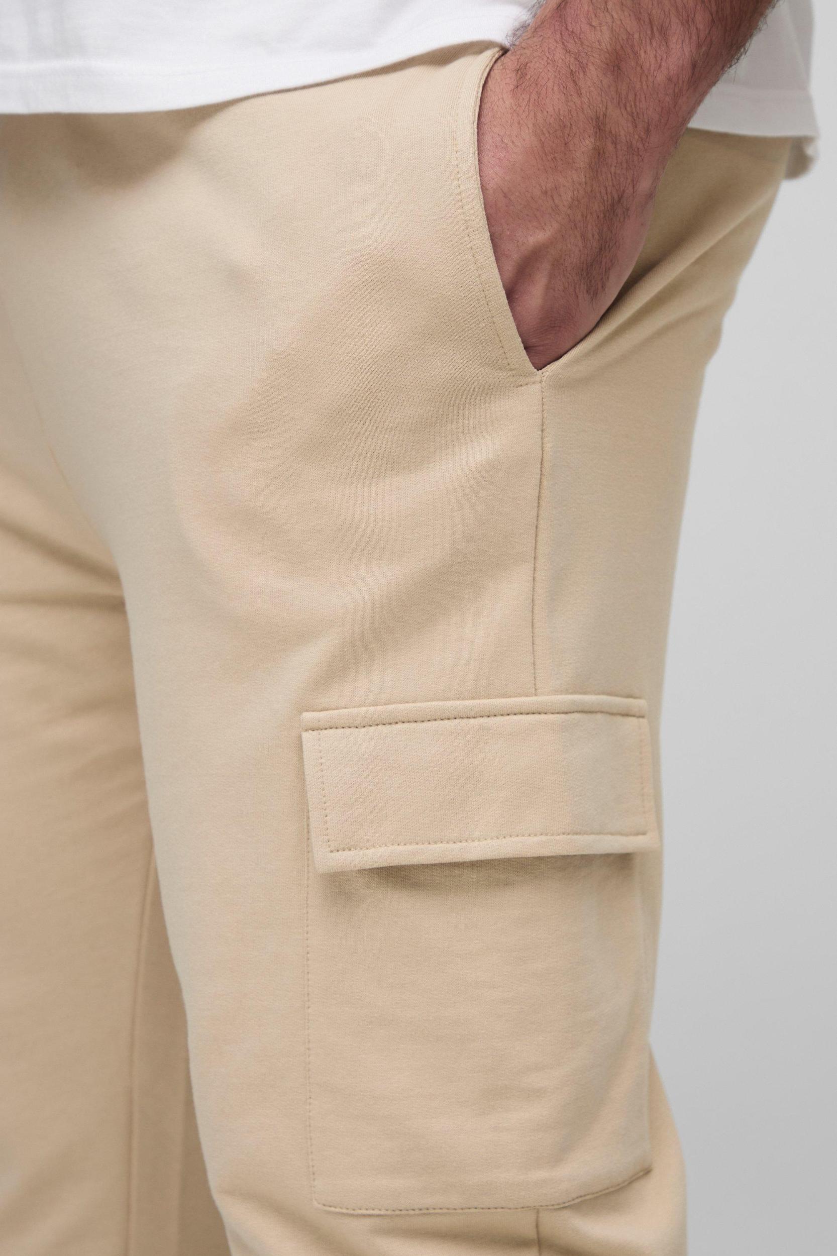 Plus Lightweight Skinny Fit Basic Cargo Sweatpants | boohooMAN USA Product Image