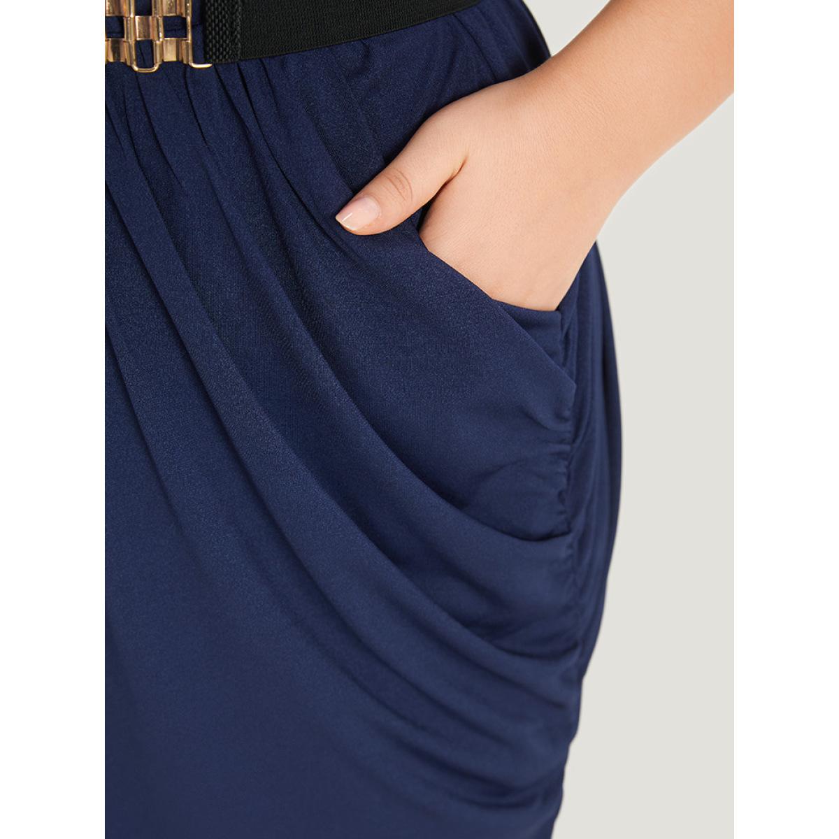 Plus Size Plain Wrap Gathered Curved Hem Metal Detail Belted Dress Black Women Office Gathered V-neck Short sleeve Curvy Knee Dress BloomChic 30/6X Product Image