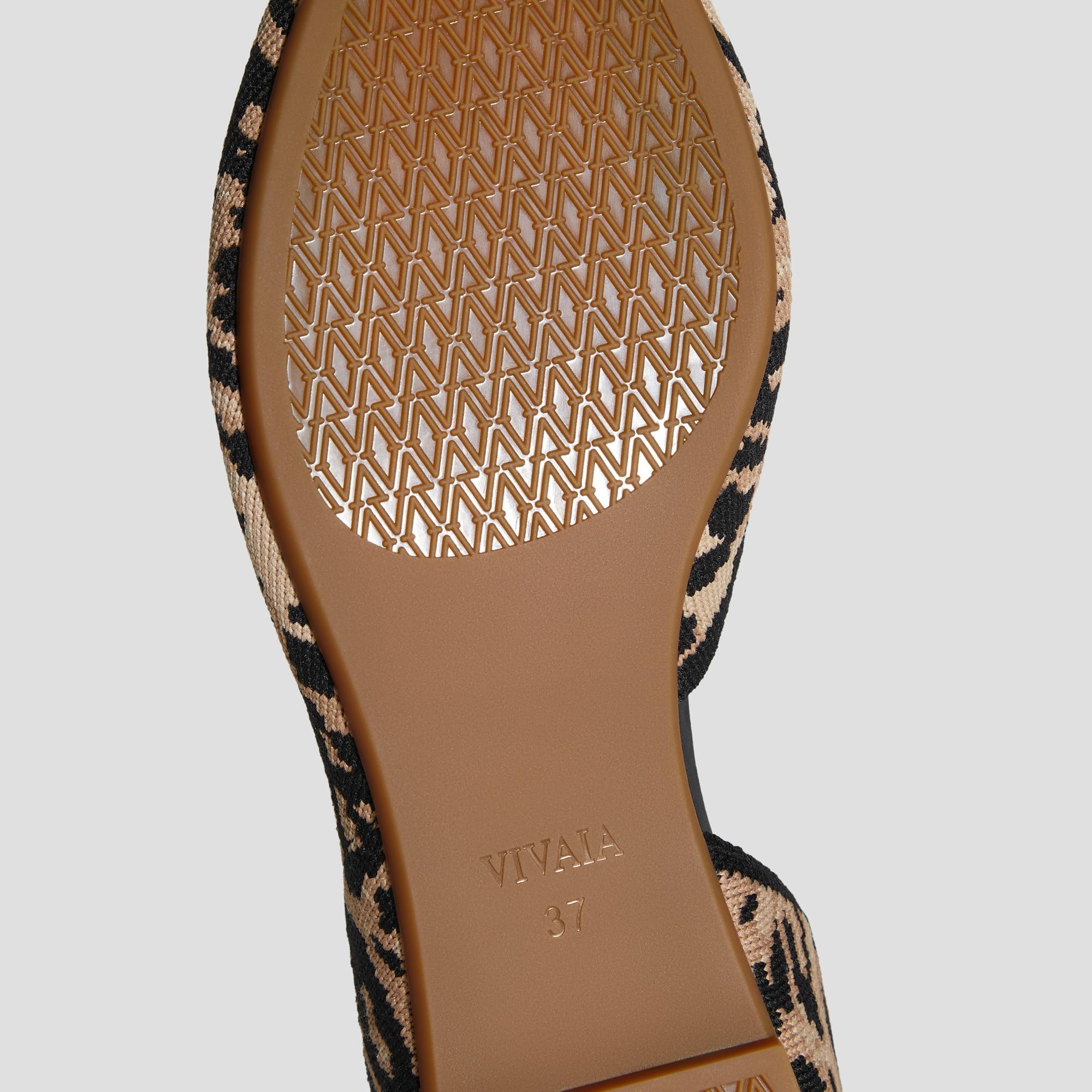 Pointed-Toe D'Orsay Flats (Melia) Product Image