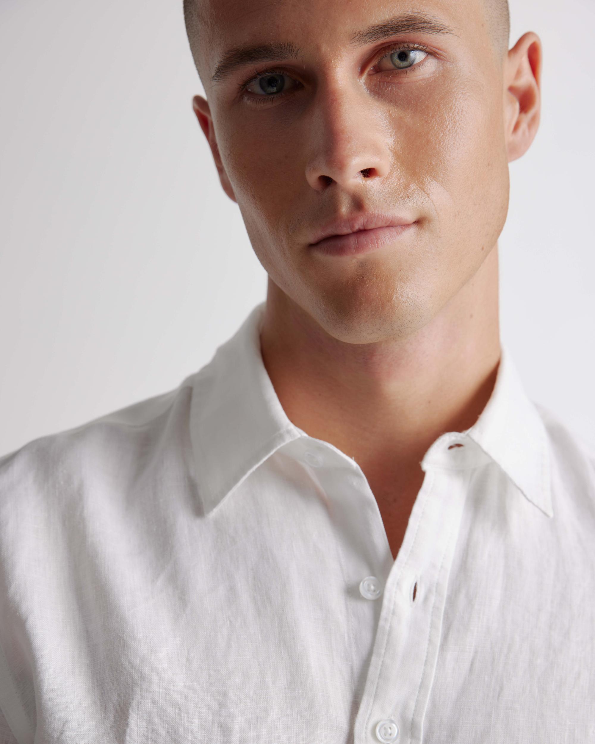 Quince | Men's 100% European Linen Relaxed Short Sleeve Shirt Product Image