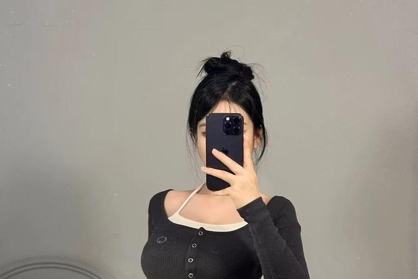 Low Rise Washed Denim Shorts Product Image