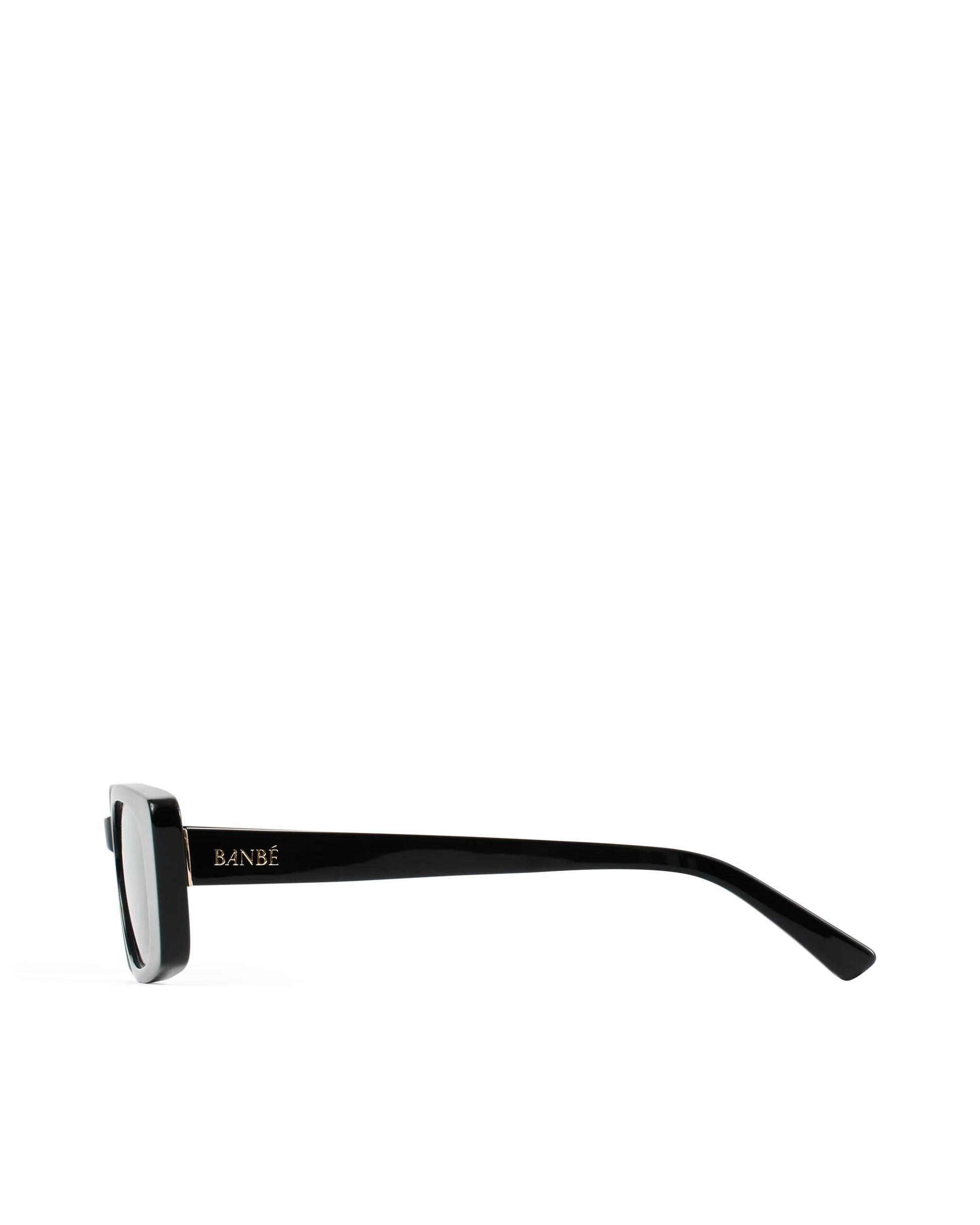 Banbe | The Hepurn Sunglasses | Black Smoke Product Image