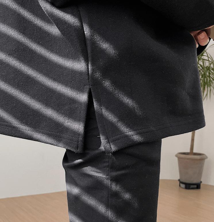 RT No. 3139 V-NECK LONGSLEEVE SHIRT Product Image