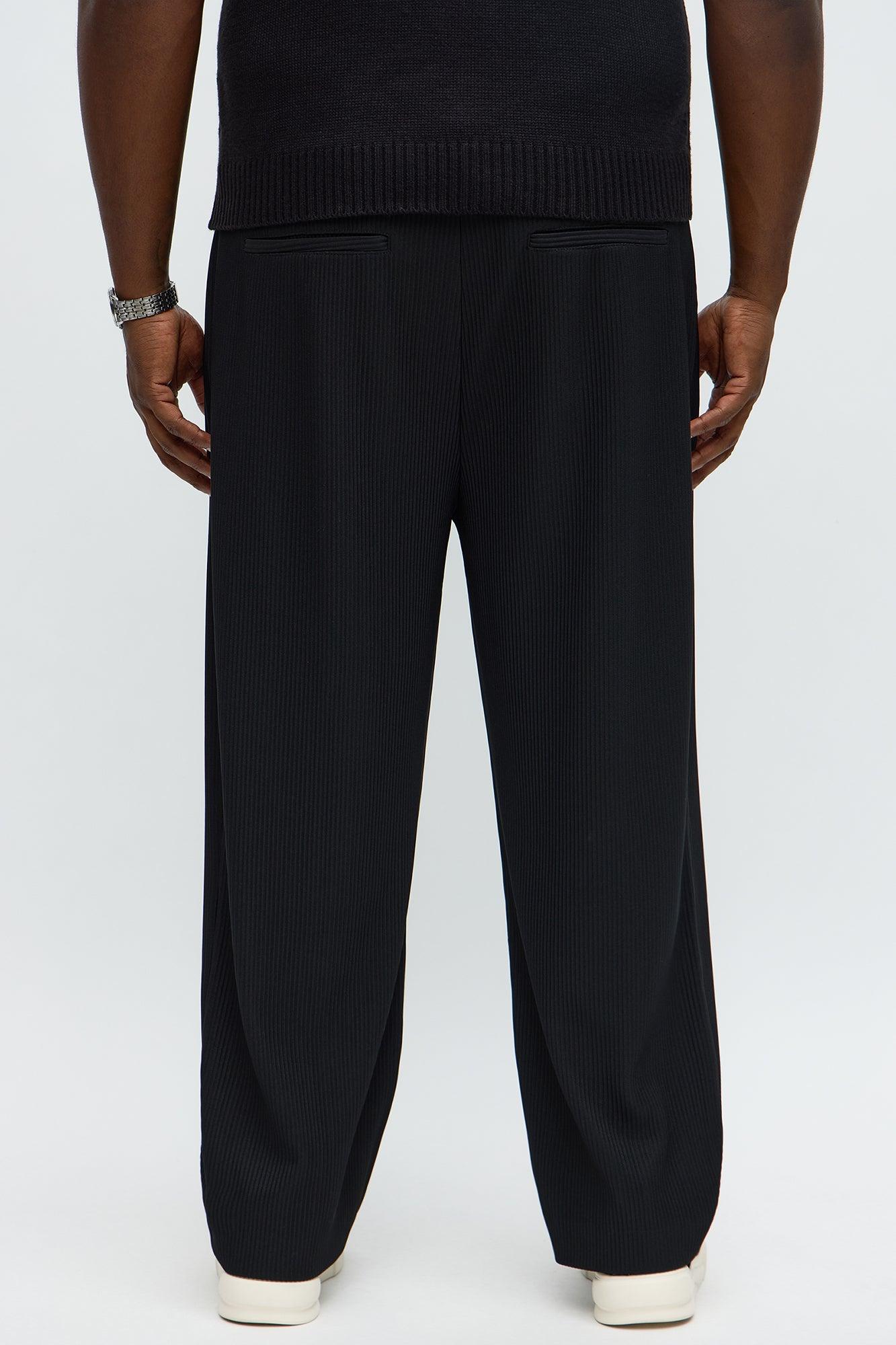 Show Up Straight Pleated Trousers - Black Male Product Image