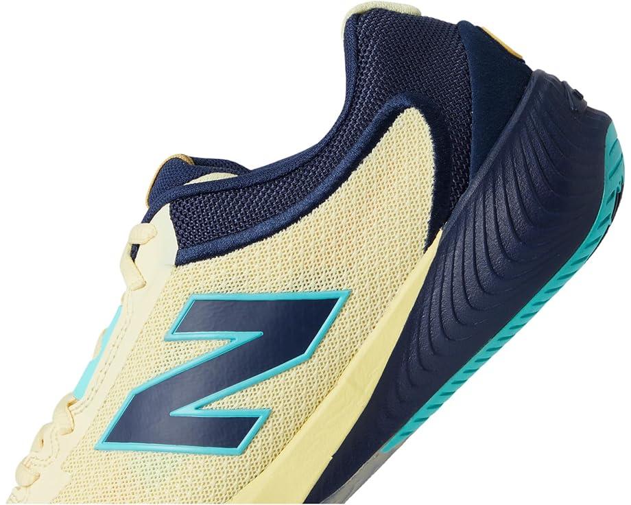 696v6 Tennis Shoes Product Image