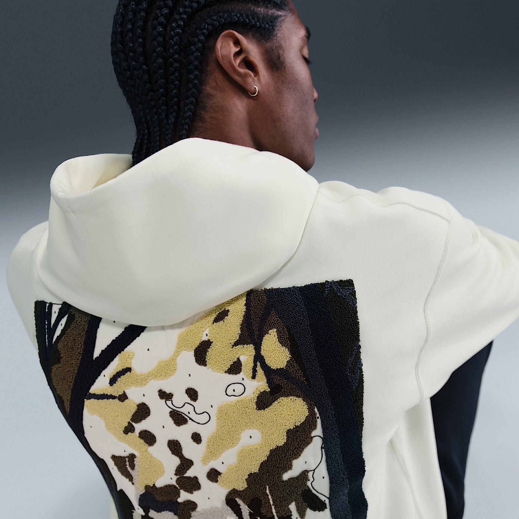 Nike Mens Solo Swoosh Pullover Hoodie | HV0891-133 Product Image