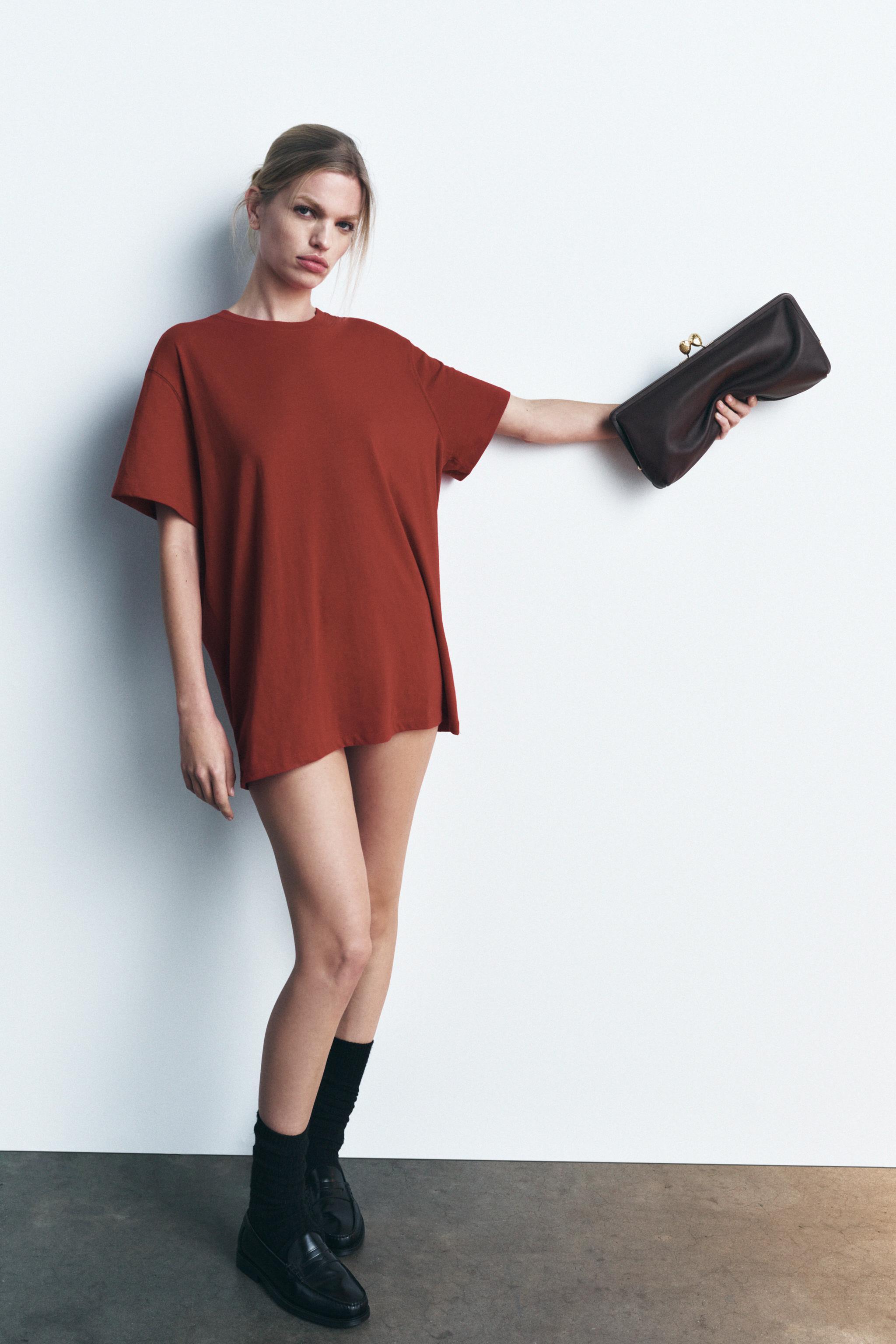 METAL TRIM LEATHER CLUTCH Product Image