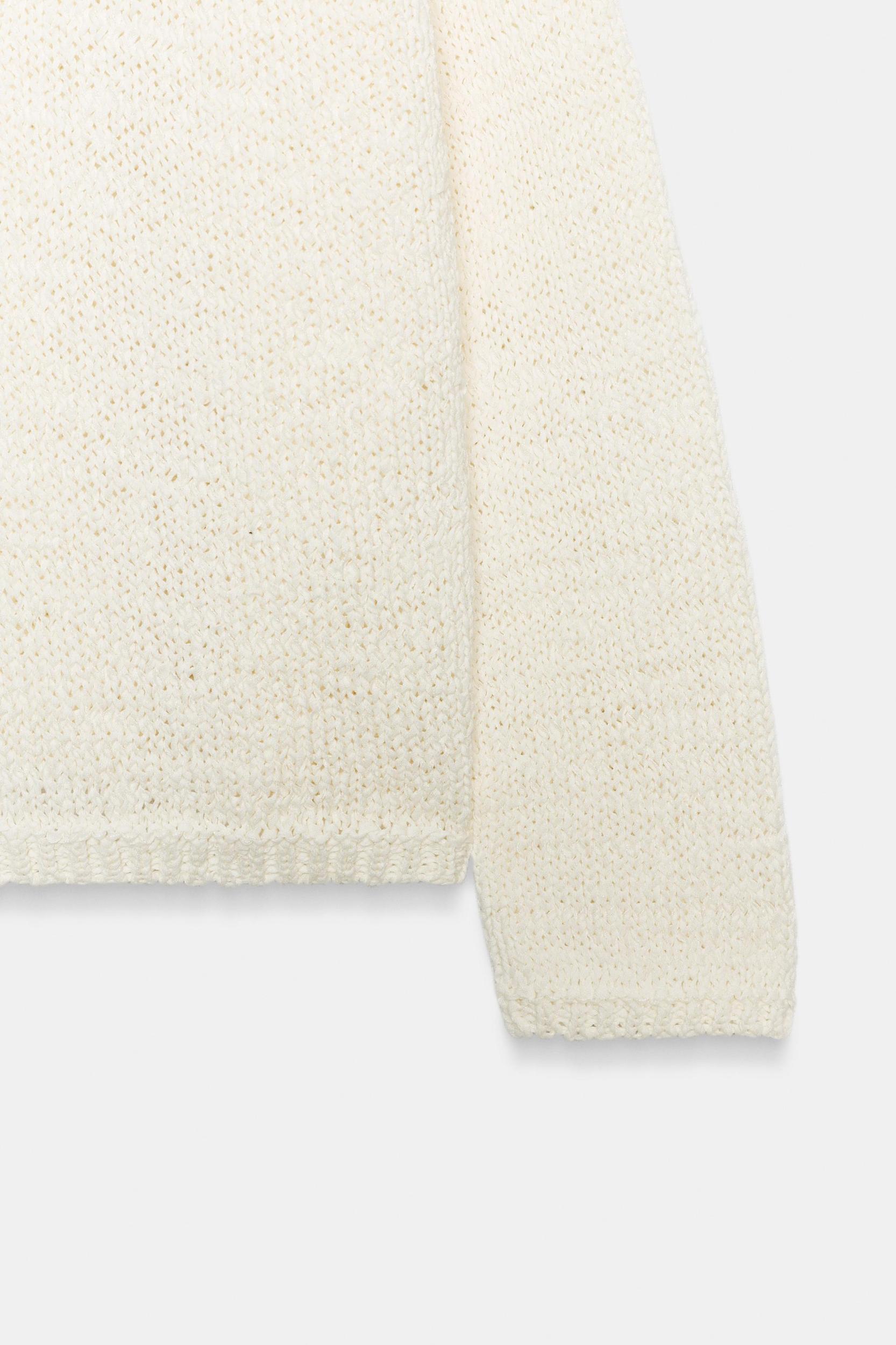 V-NECK KNIT JUMPER Product Image