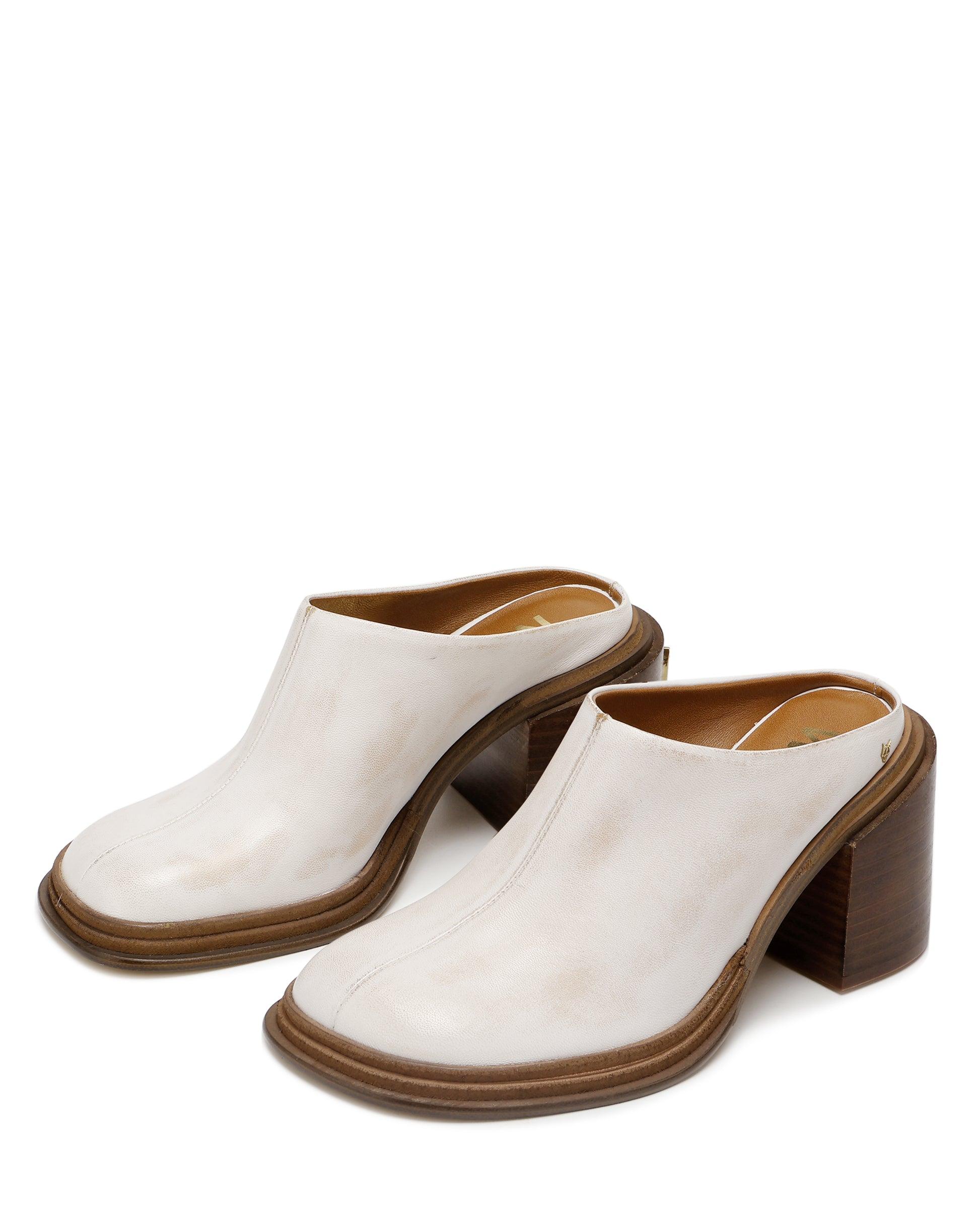 Nova White Alcohol Leather Product Image