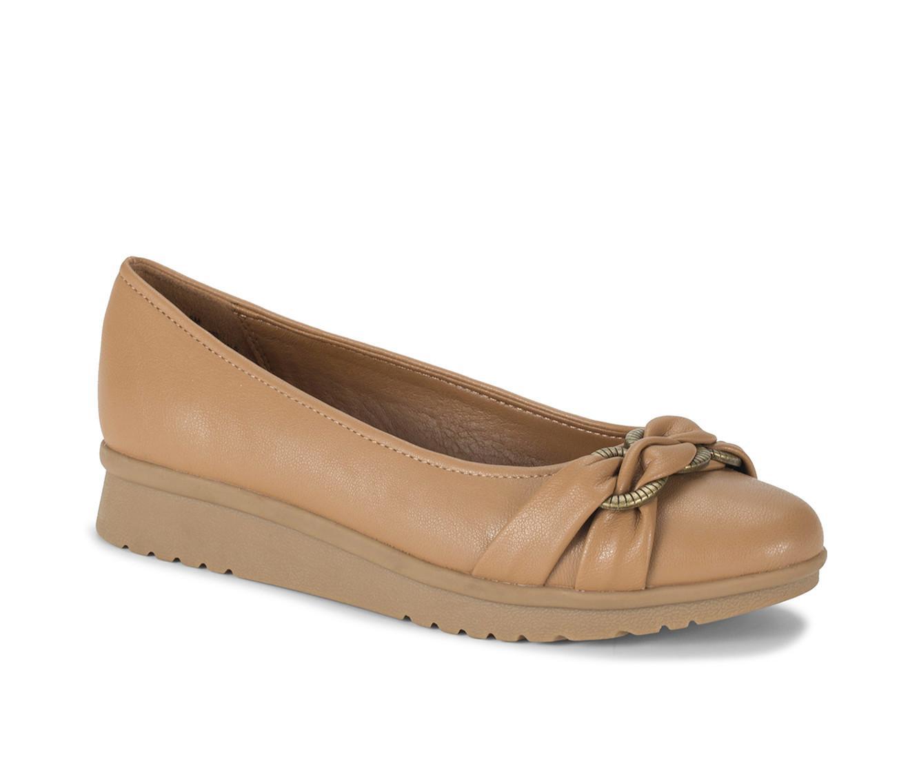 Women's Baretraps Aurora Flats Product Image