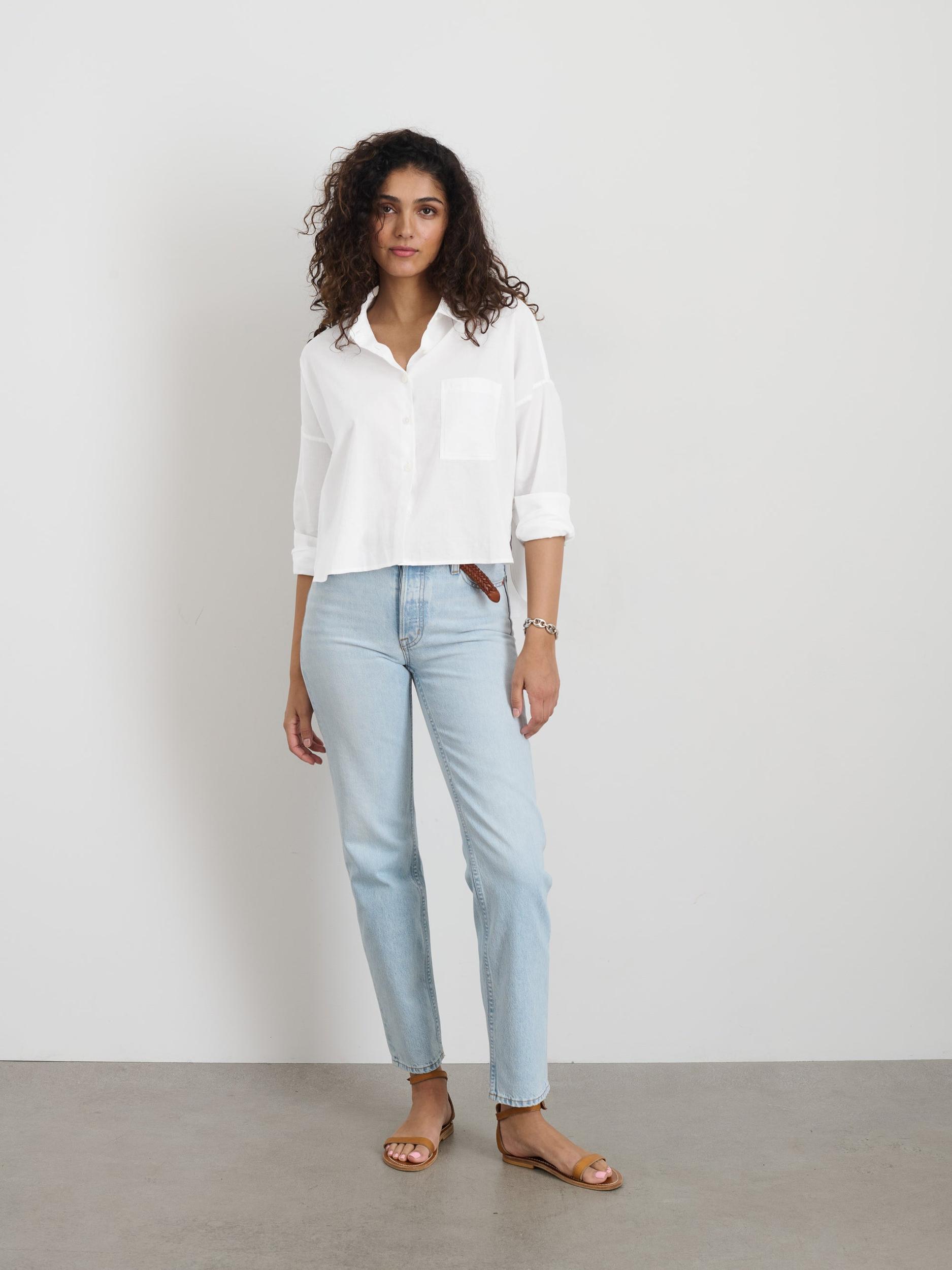 Cropped Jo Shirt in Cotton Poplin Product Image