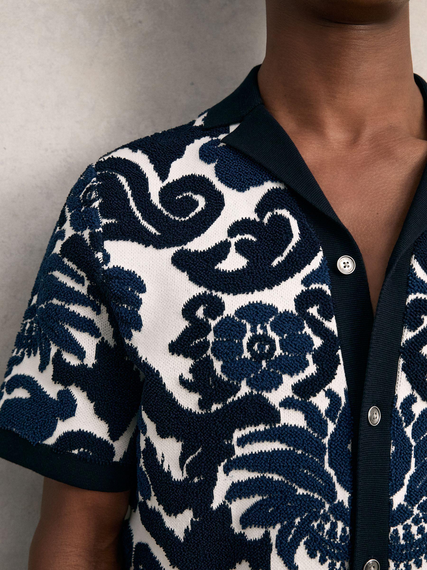 Paisley Jacquard Knit Shirt in Navy Blue/White Product Image