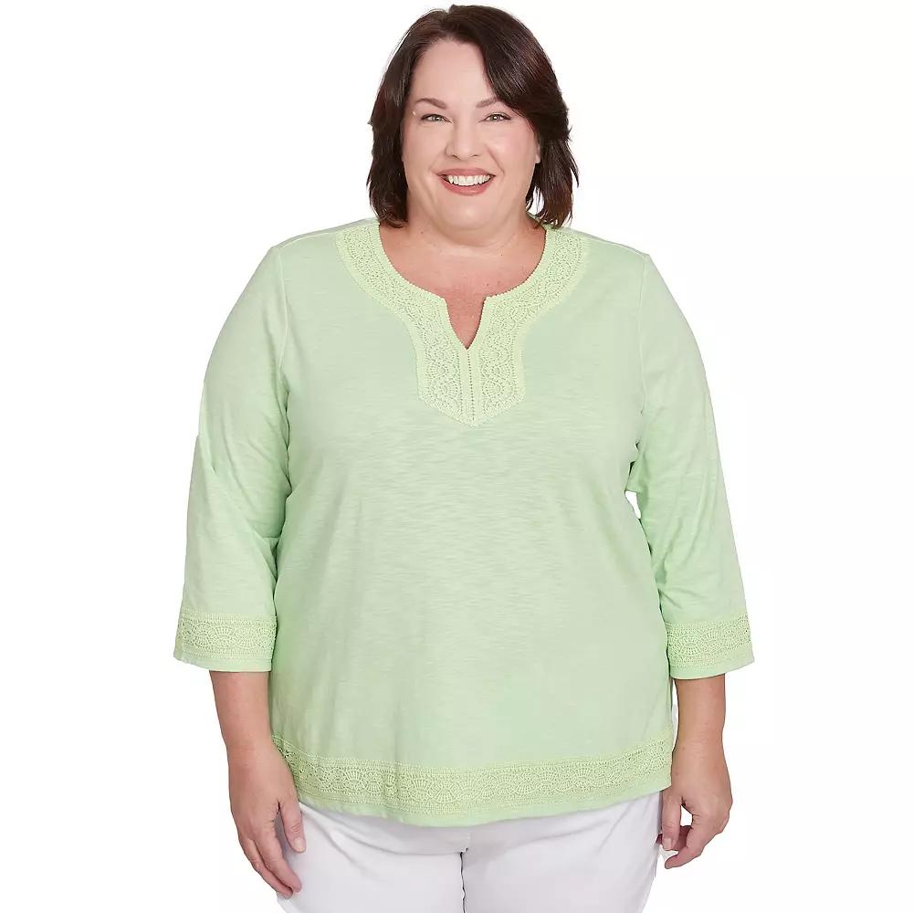 Plus Size Alfred Dunner Solid Splitneck Lace Trim Top, Women's, Size: 1XL, Palm Green Product Image