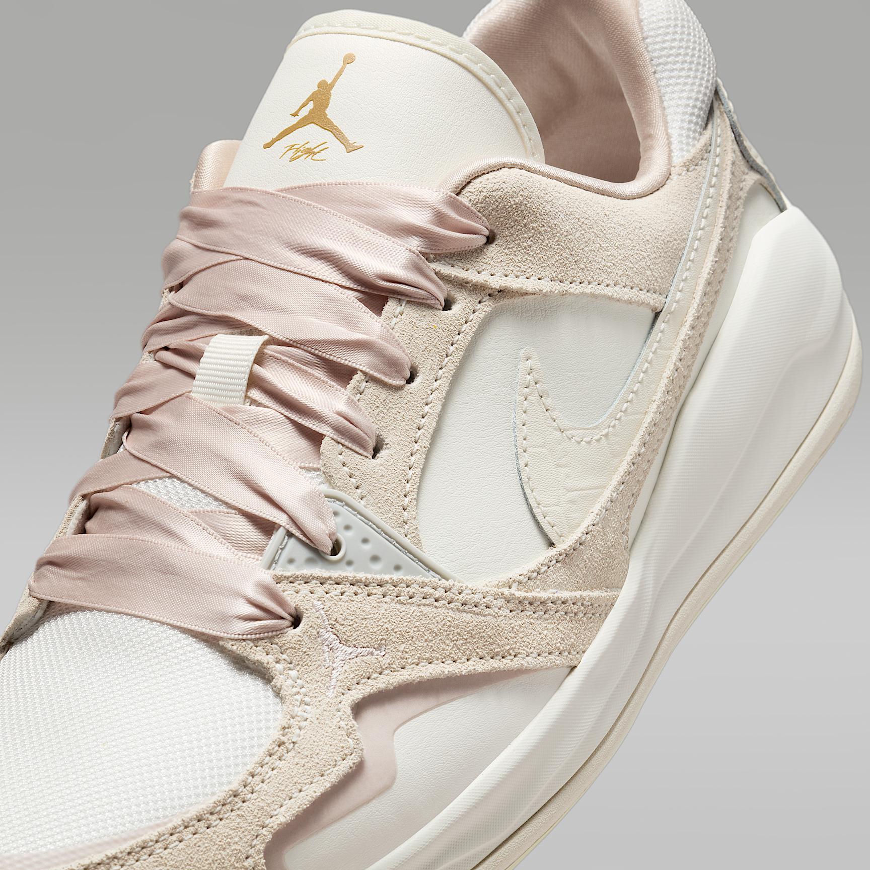 Jordan CMFT Era Women's Shoes Product Image
