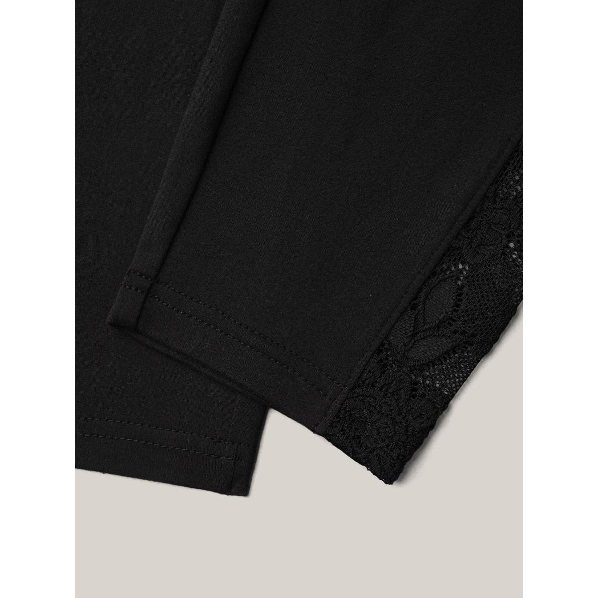 Plus Size Lace Mid-Rise Tight Pants Women Black Elegant High stretch Skinny Mid Rise Everyday Leggings BloomChic 26/4X Product Image