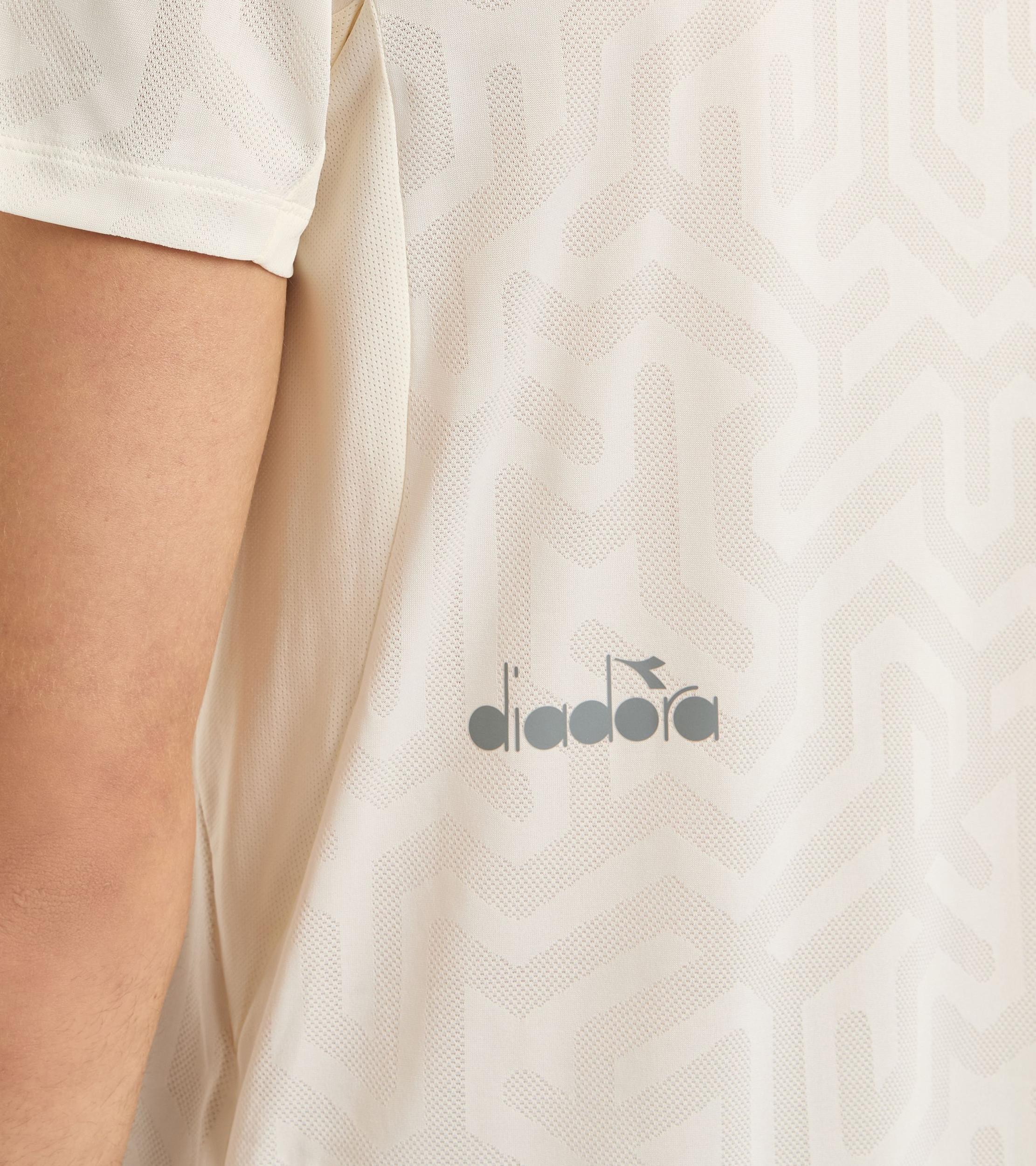 SUPER LIGHT SS T-SHIRT Product Image