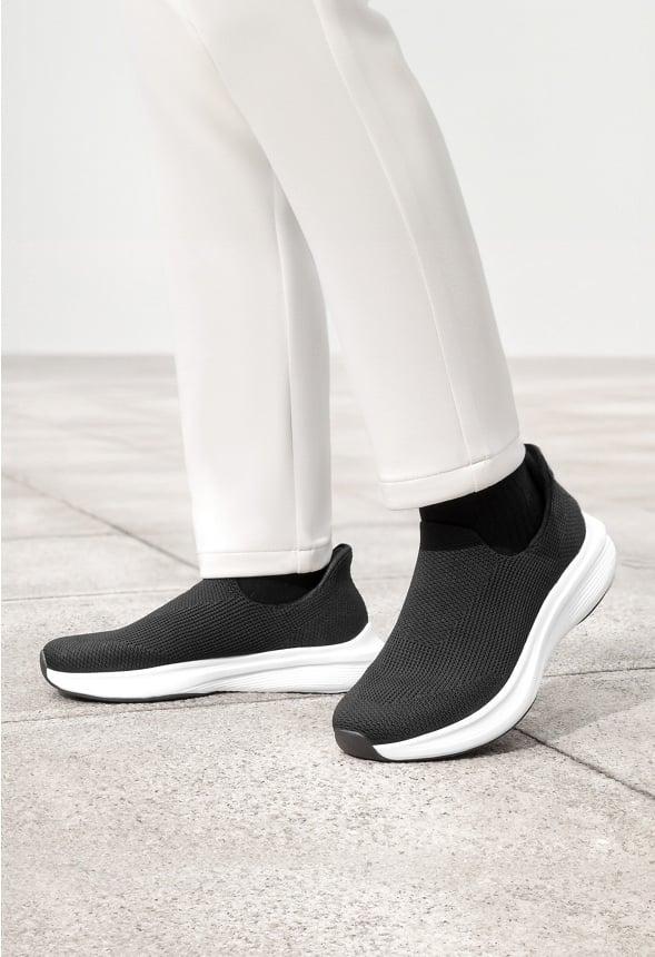Men's Comfortable Slip-On Knit Walking Shoes Product Image